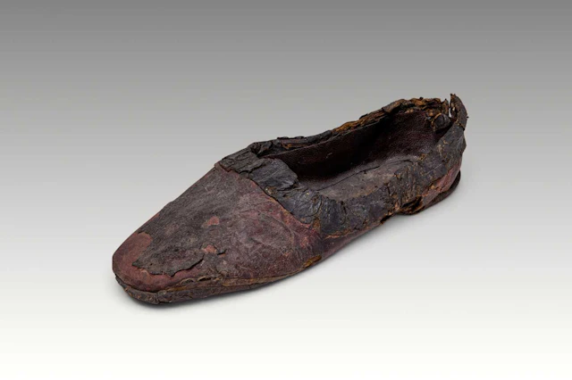ROMANO-EGYPTIAN LEATHER SHOE