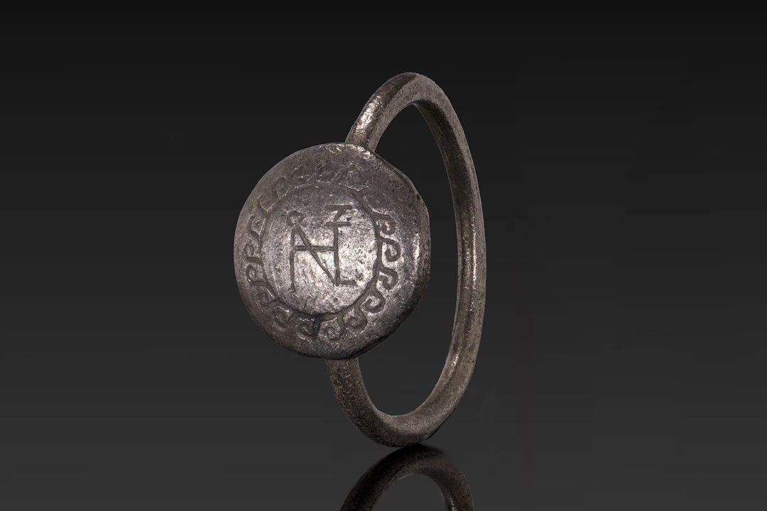 BYZANTINE SILVER RING WITH MONOGRAM AND WAVE BORDER