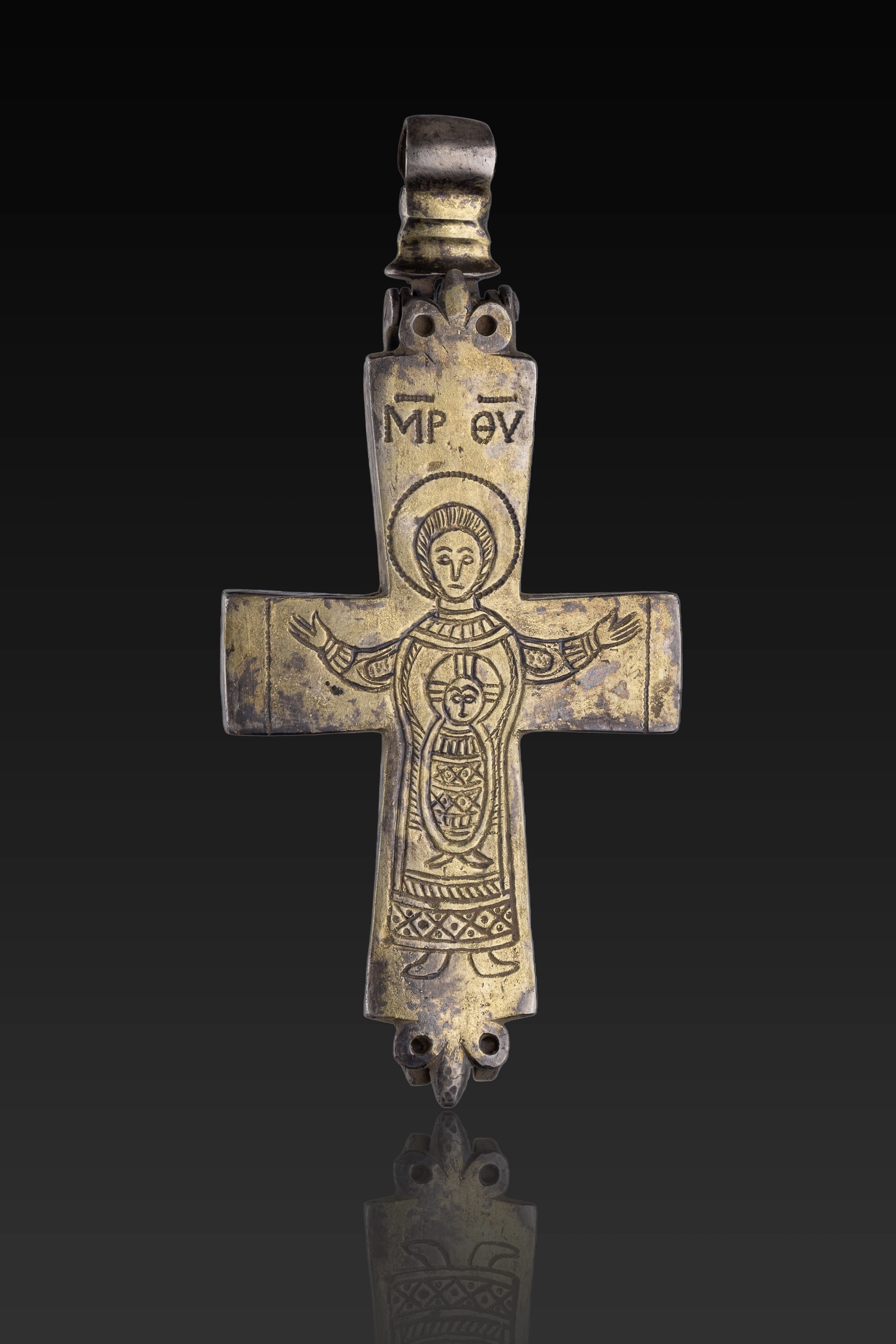 LARGE BYZANTINE SILVER-GILT ENKOLPION WITH CRUCIFIXION