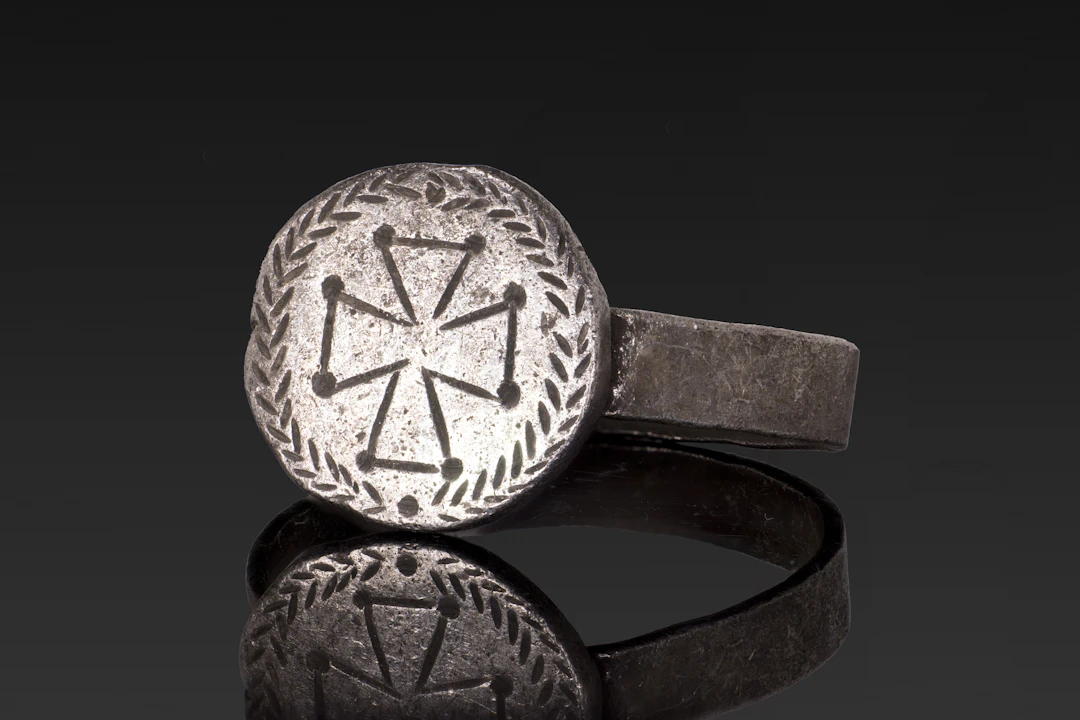 CRUSADER SILVER RING WITH CROSS PATTEE