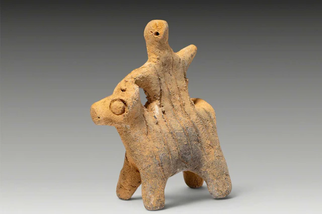 INDUS VALLEY TERRACOTTA IDOL RIDER ON HORSE