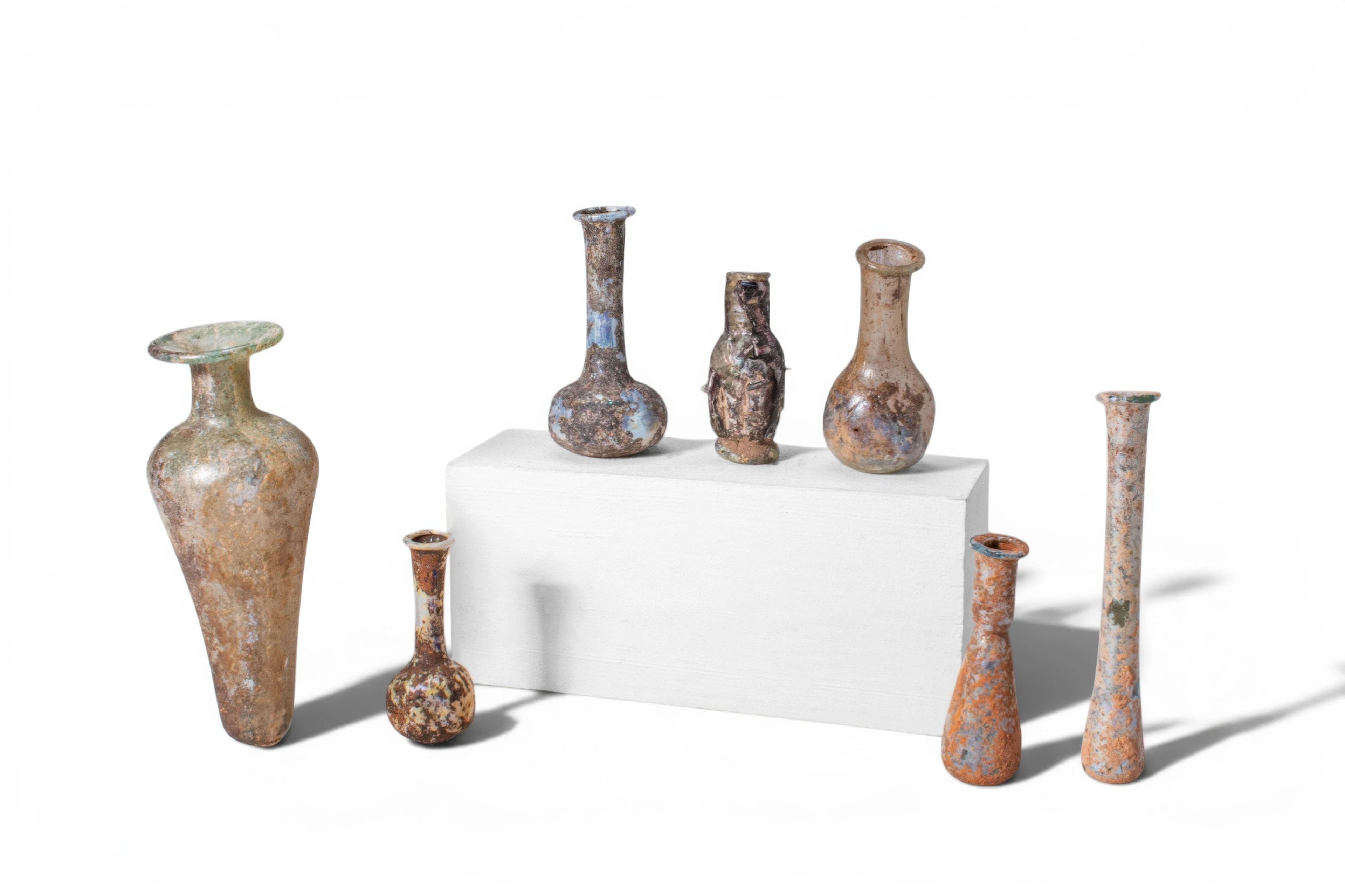 LARGE COLLECTION OF ROMAN GLASS UNGUENTARIA