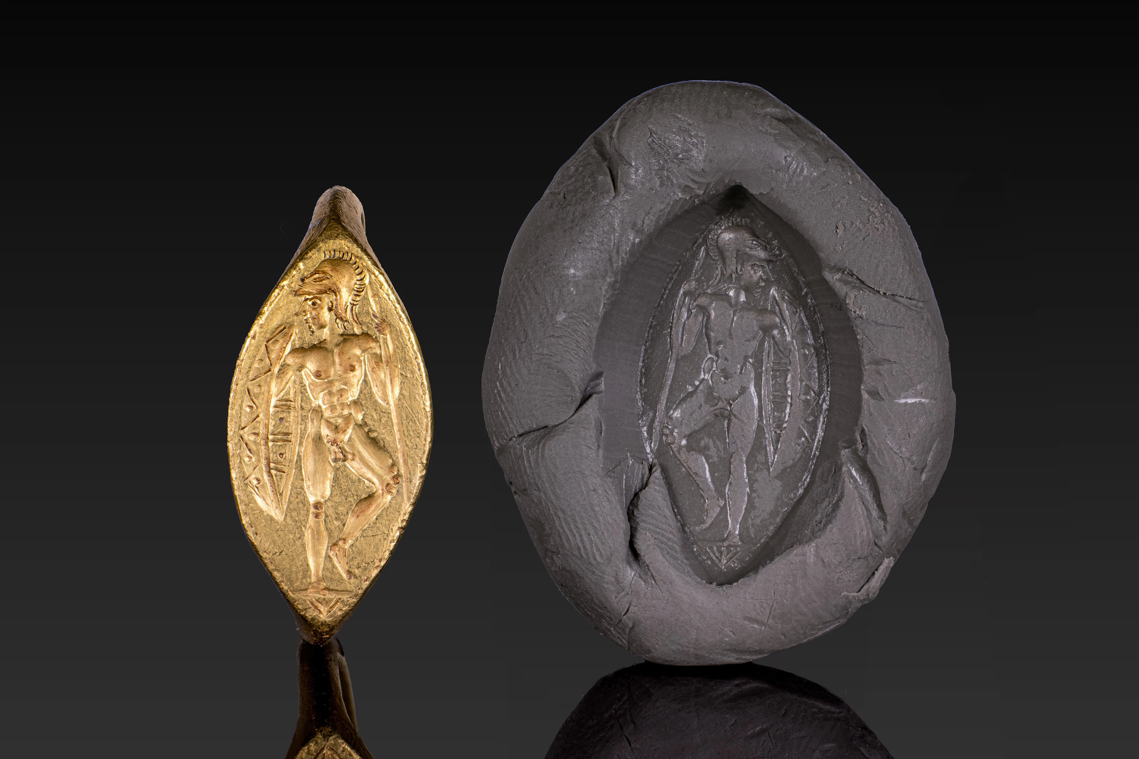 GREEK SOLID GOLD RING WITH HOPLITE