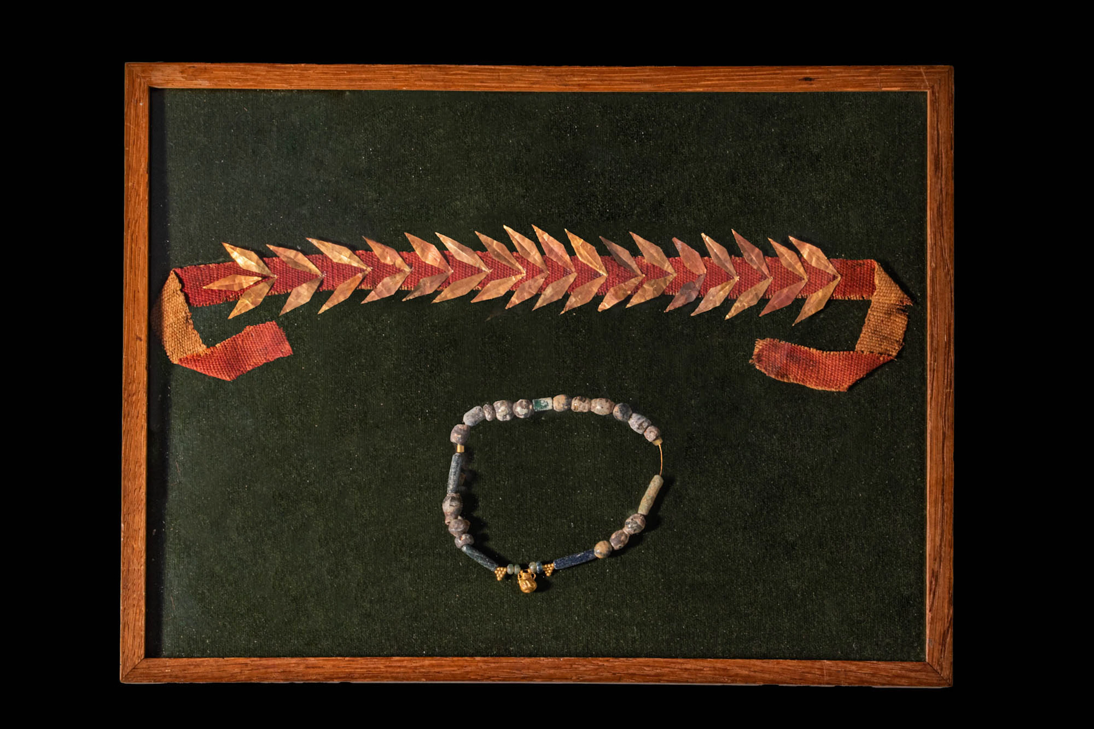 HELLENISTIC JEWELLERY SET OF A PRINCESS