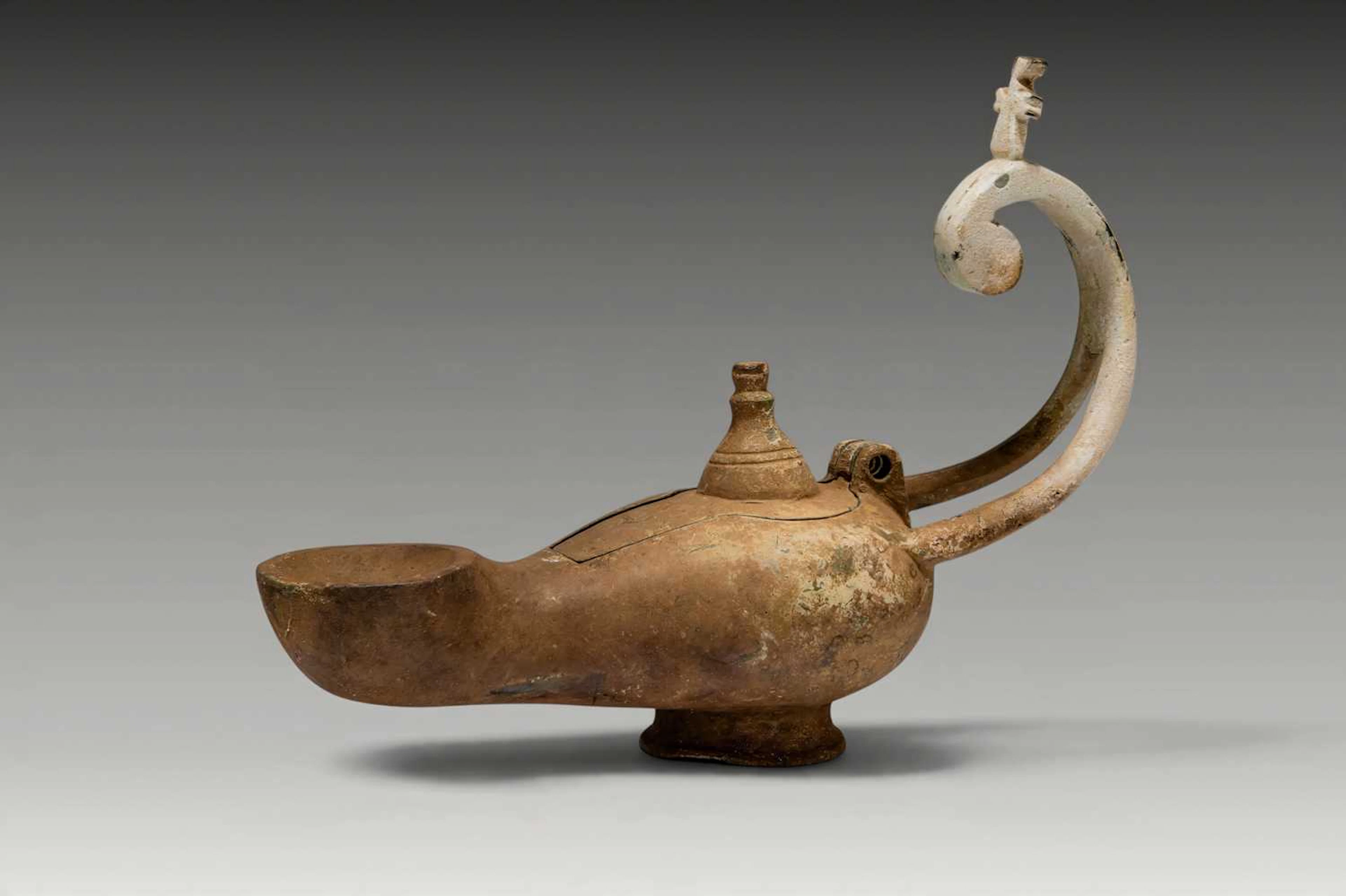 BYZANTINE BRONZE LAMP WITH LID