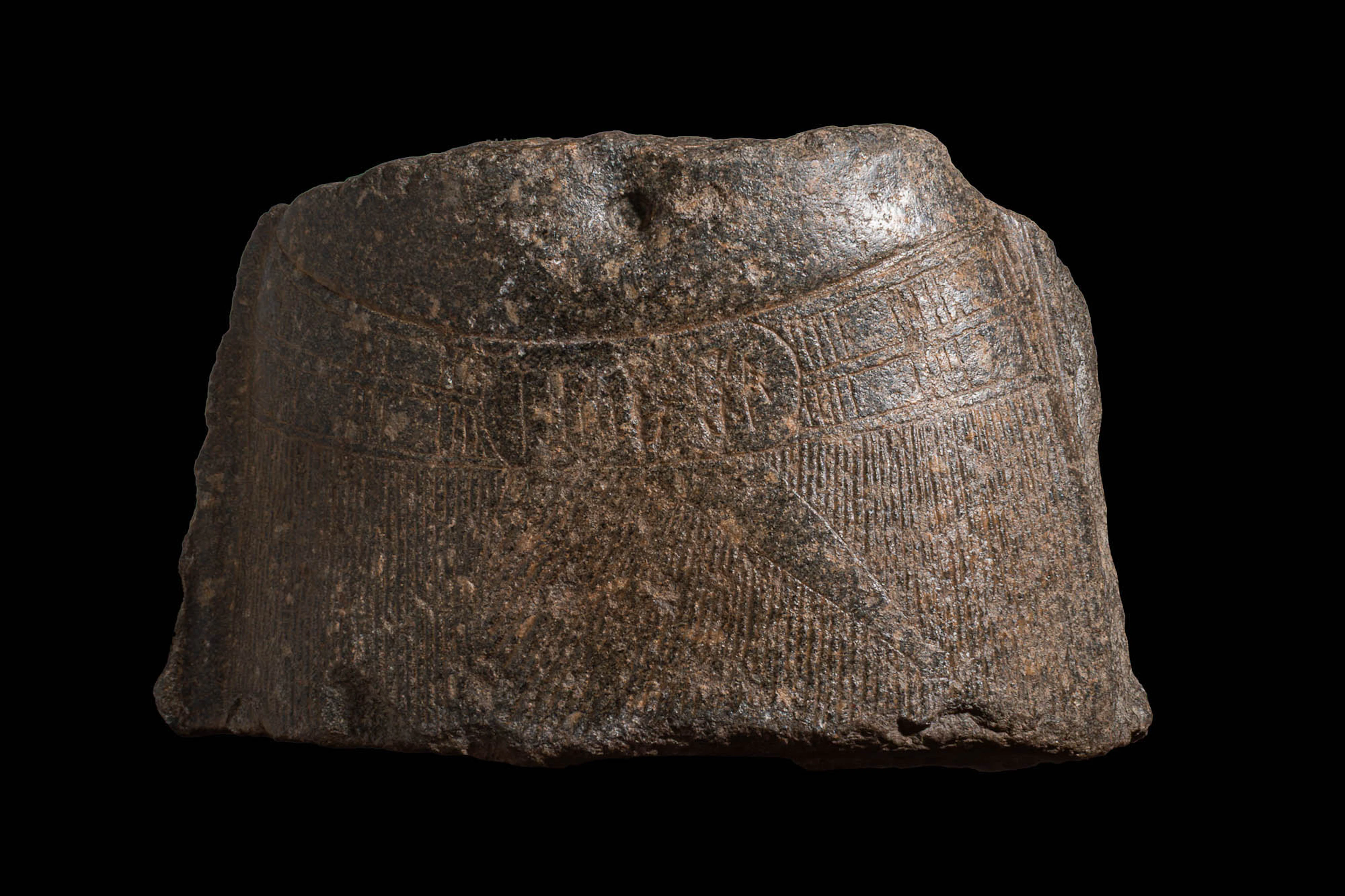 COLOSSAL EGYPTIAN BLACK STONE FRAGMENT OF STATUE OF THE PHARAOH RAMESSES II