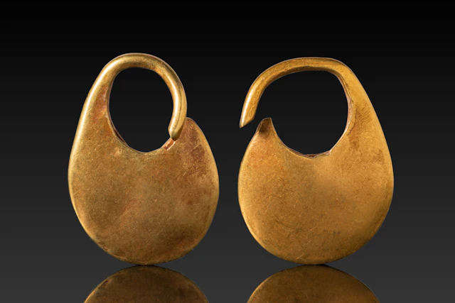 MATCHED PAIR OF GREEK HIGH KARAT GOLD EARRINGS