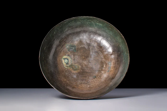 GREEK PERIOD BRONZE BOWL WITH STAMPED DECORATION