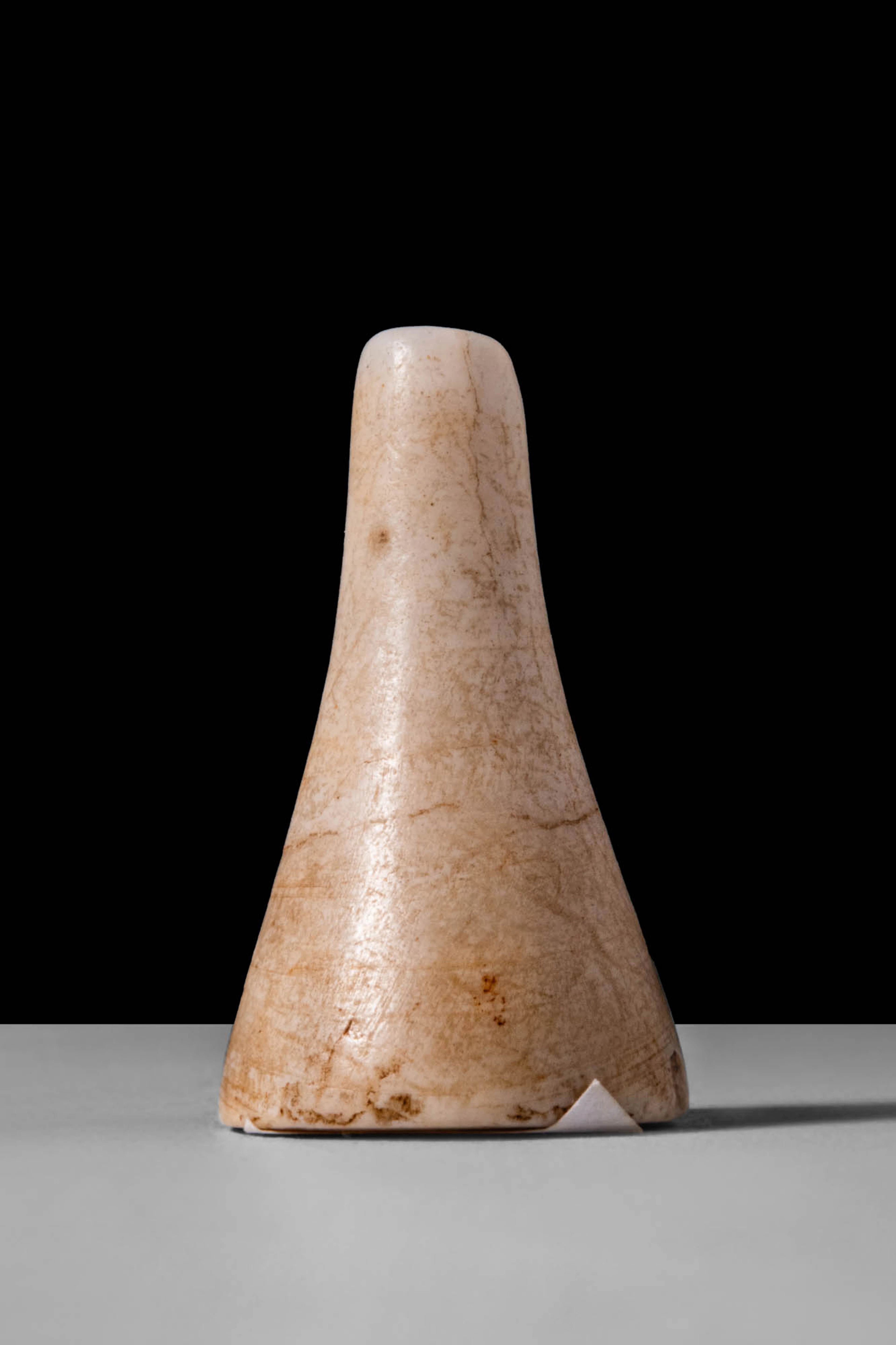MICRONESIAN GIANT CLAM EAR PLUG/ORNAMENT - EX. CHRISTIE'S