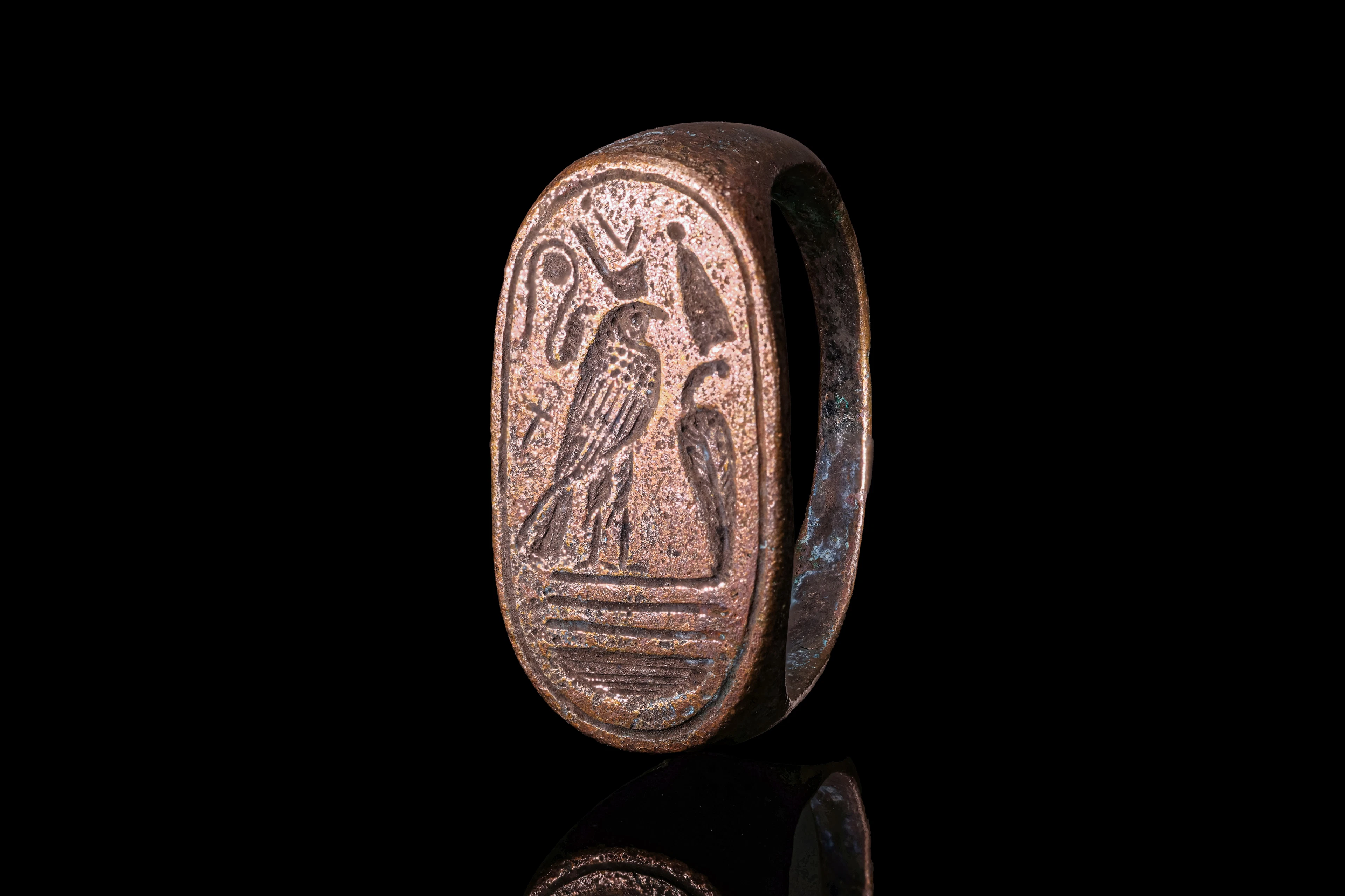 RARE EGYPTIAN BRONZE RING WITH CROWNED FALCON