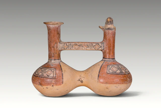 PRE-COLUMBIAN CHIMU DOUBLE-CHAMBERED WHISTLING VESSEL