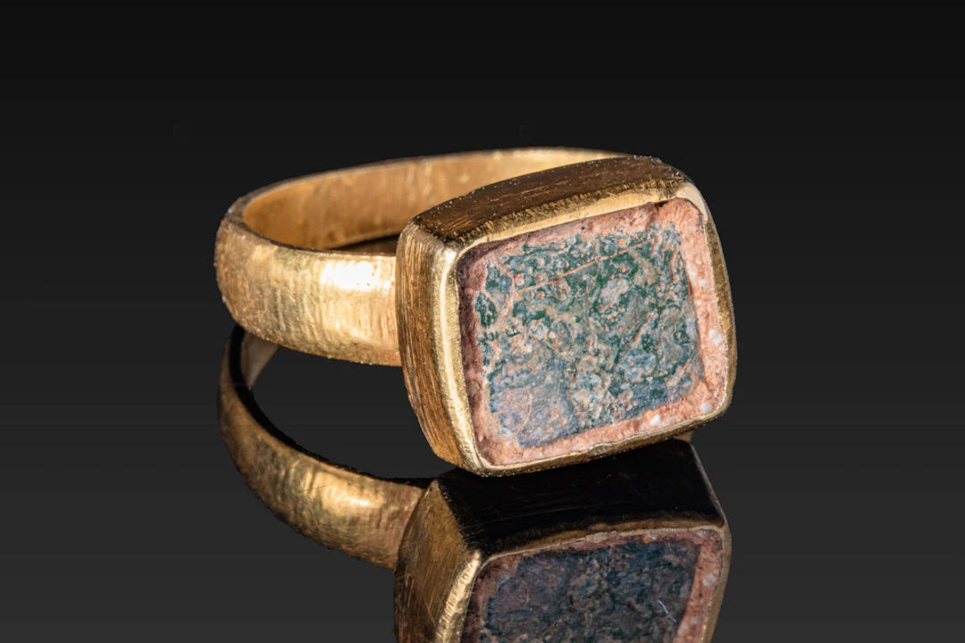 BYZANTINE GREEN GLASS BEZEL IN HIGH KARAT GOLD RING