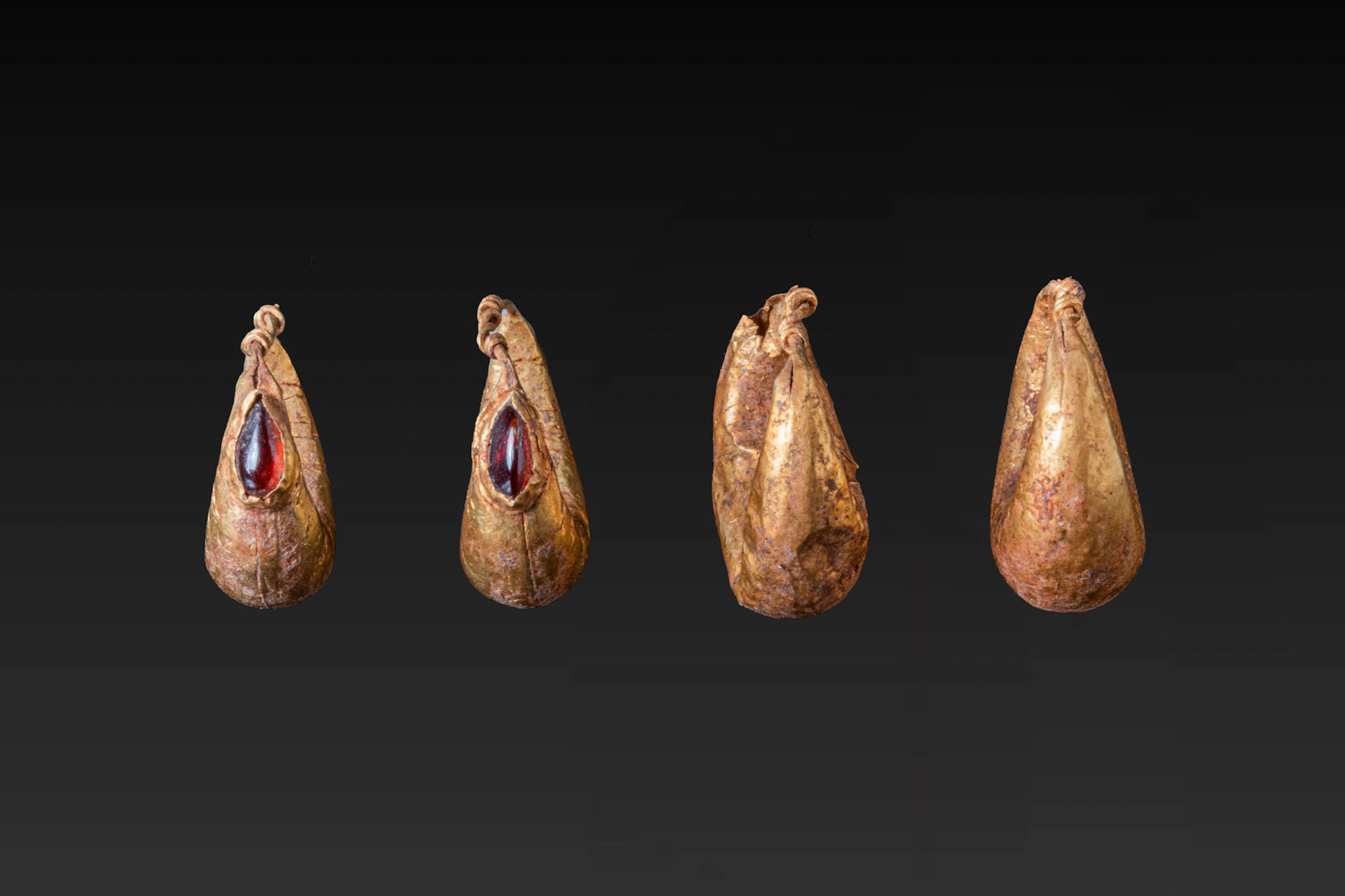 COLLECTION OF GREEK GOLD EARRINGS