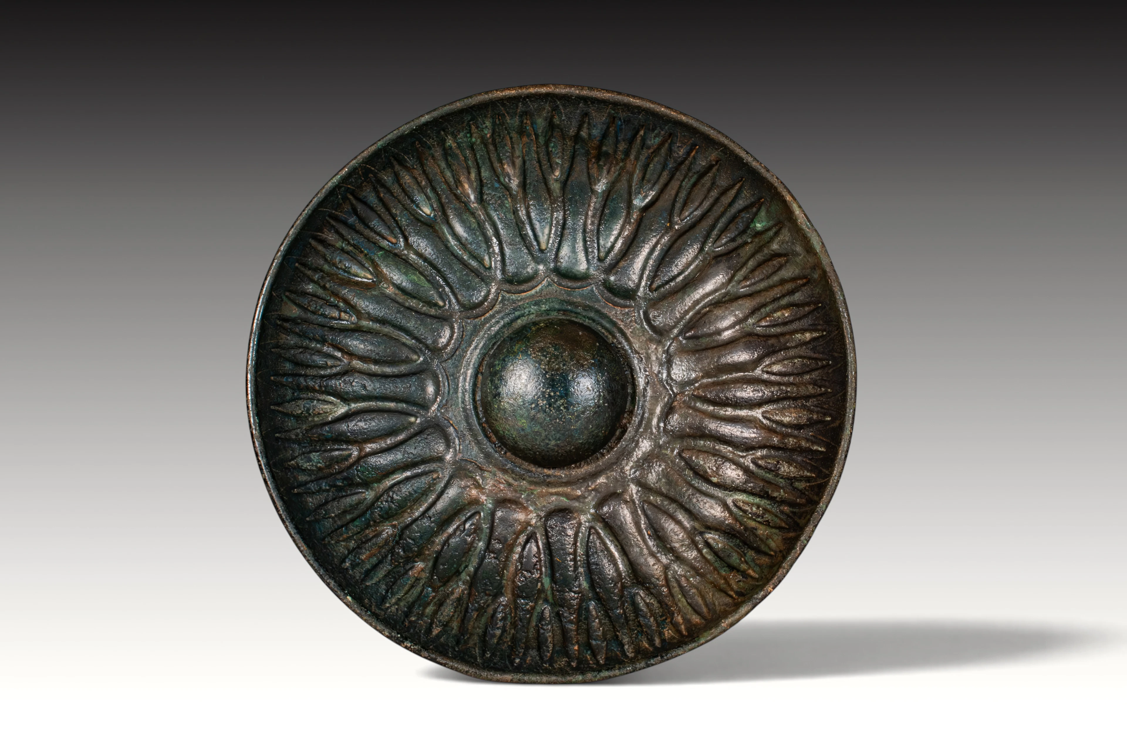 SUPERB GREEK PERIOD BRONZE MESOMPHALOS BOWL