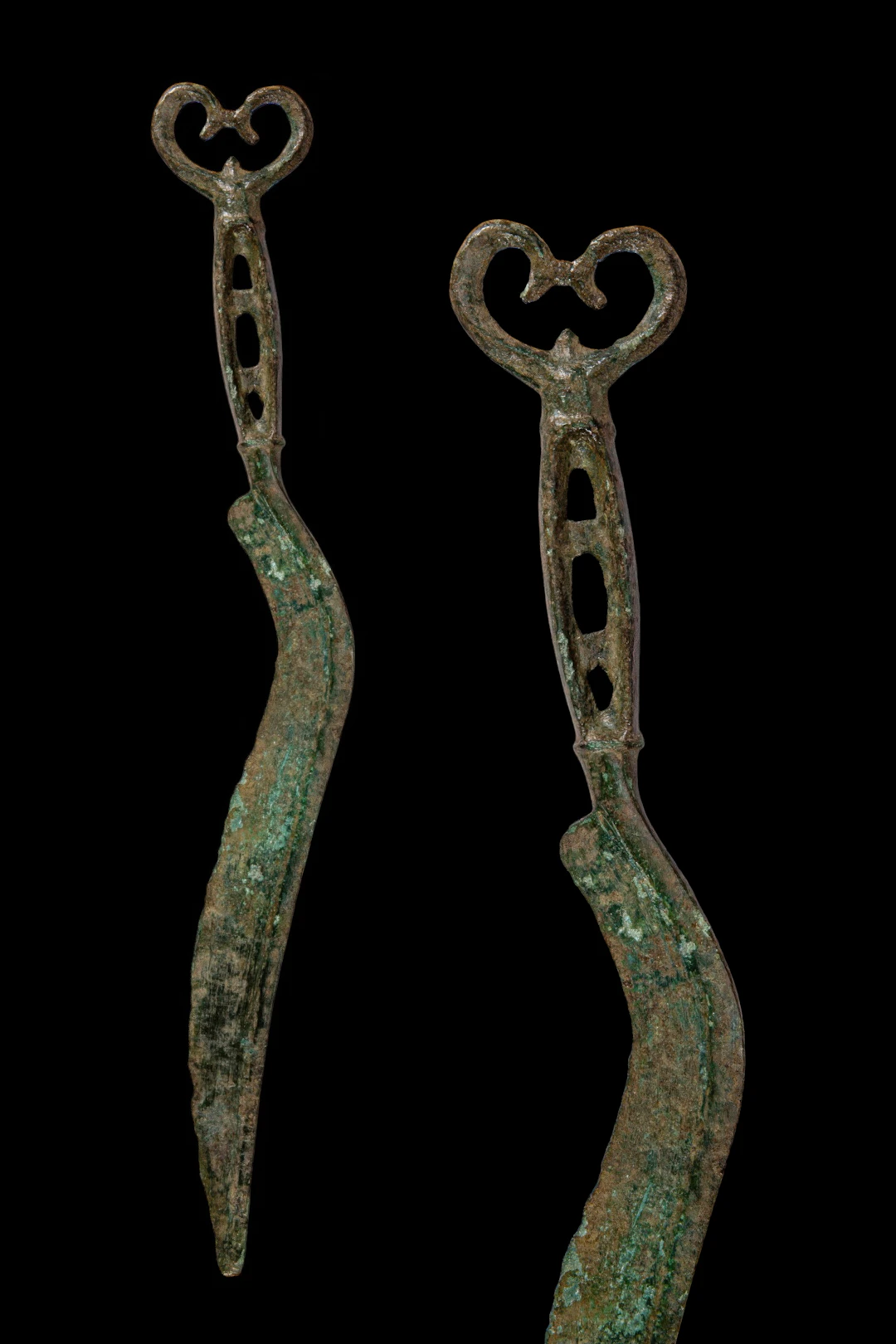 RARE CELTIC BRONZE AGE KNIFE