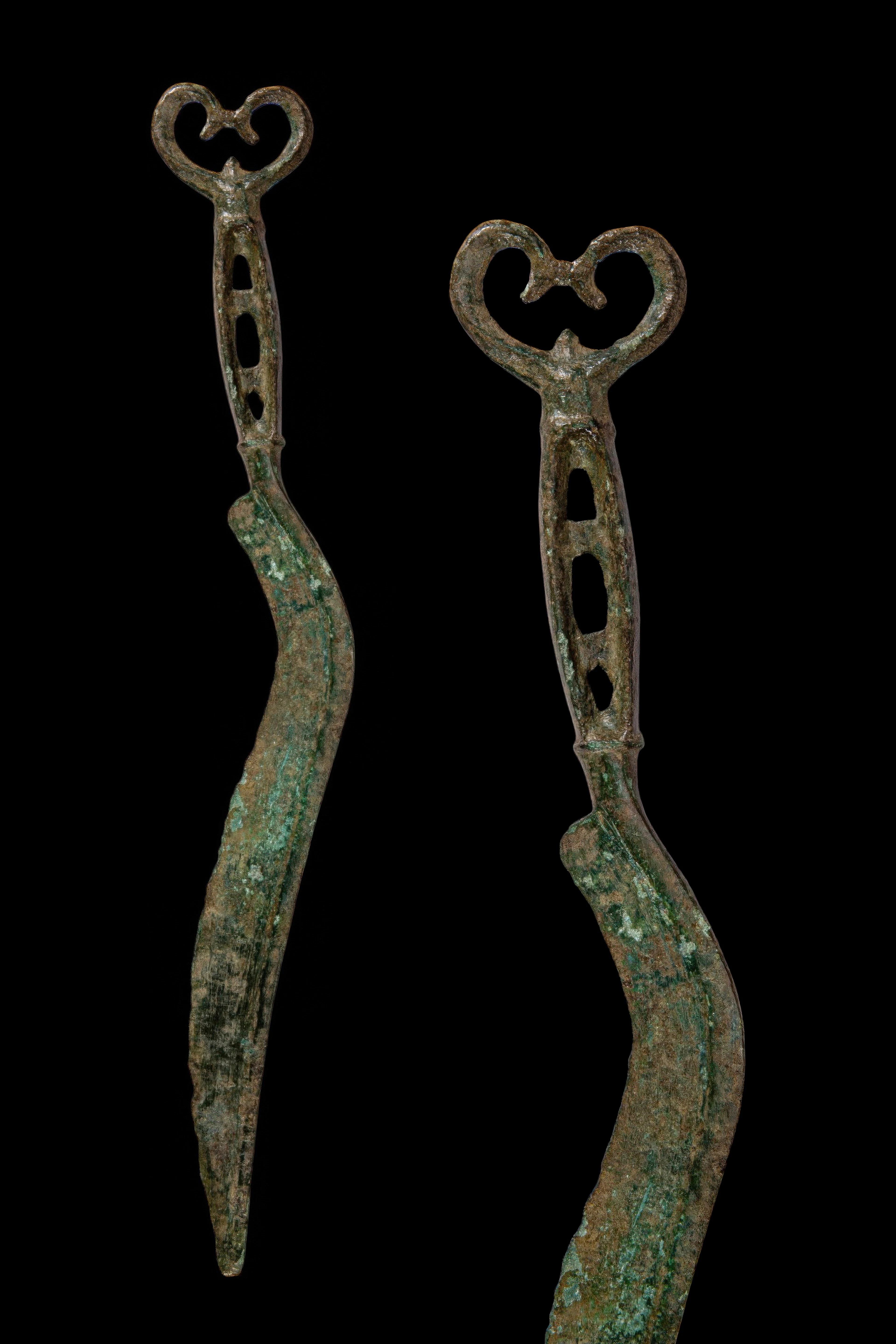 RARE CELTIC BRONZE AGE KNIFE