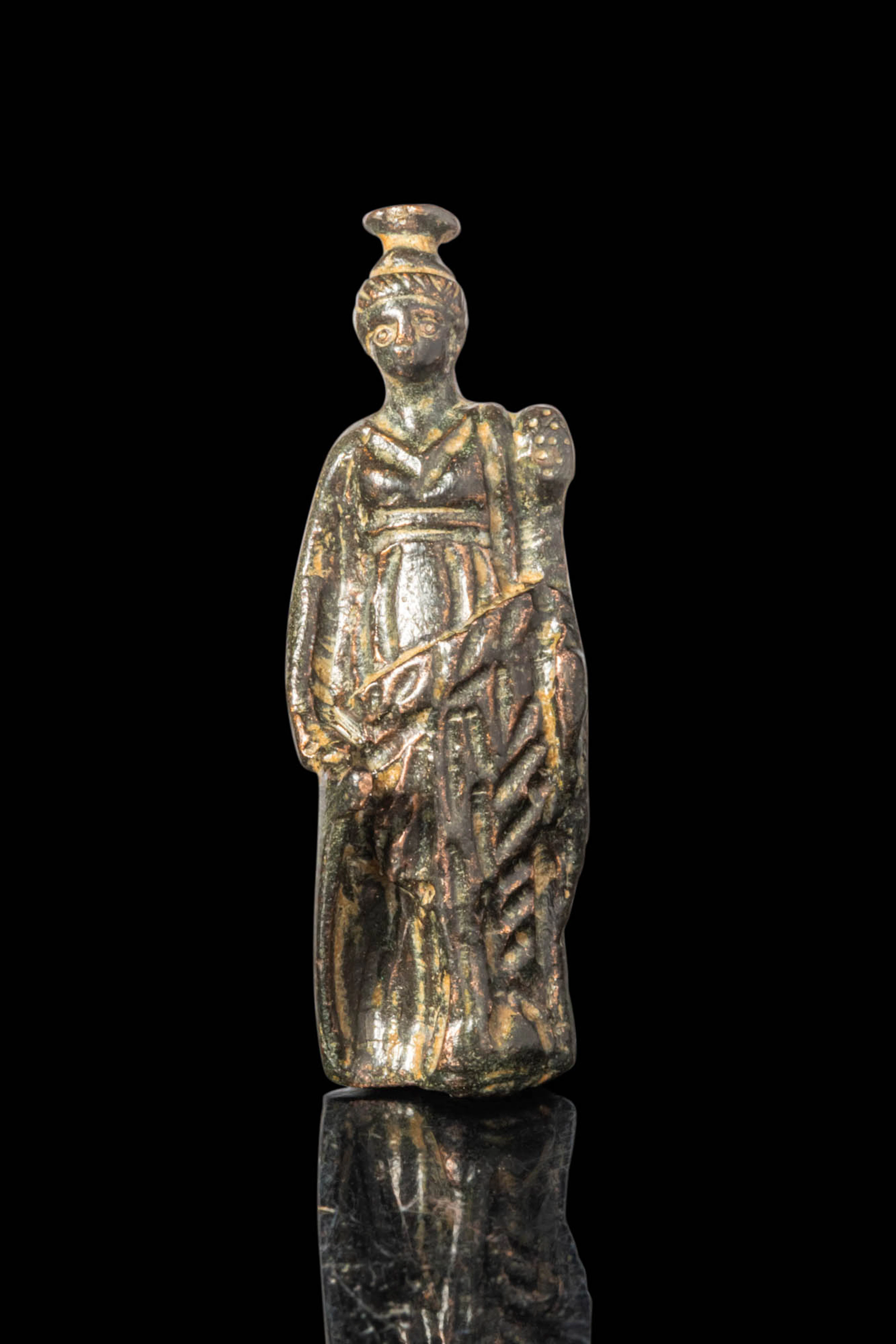 ROMAN BRONZE FIGURINE OF ISIS-FORTUNA
