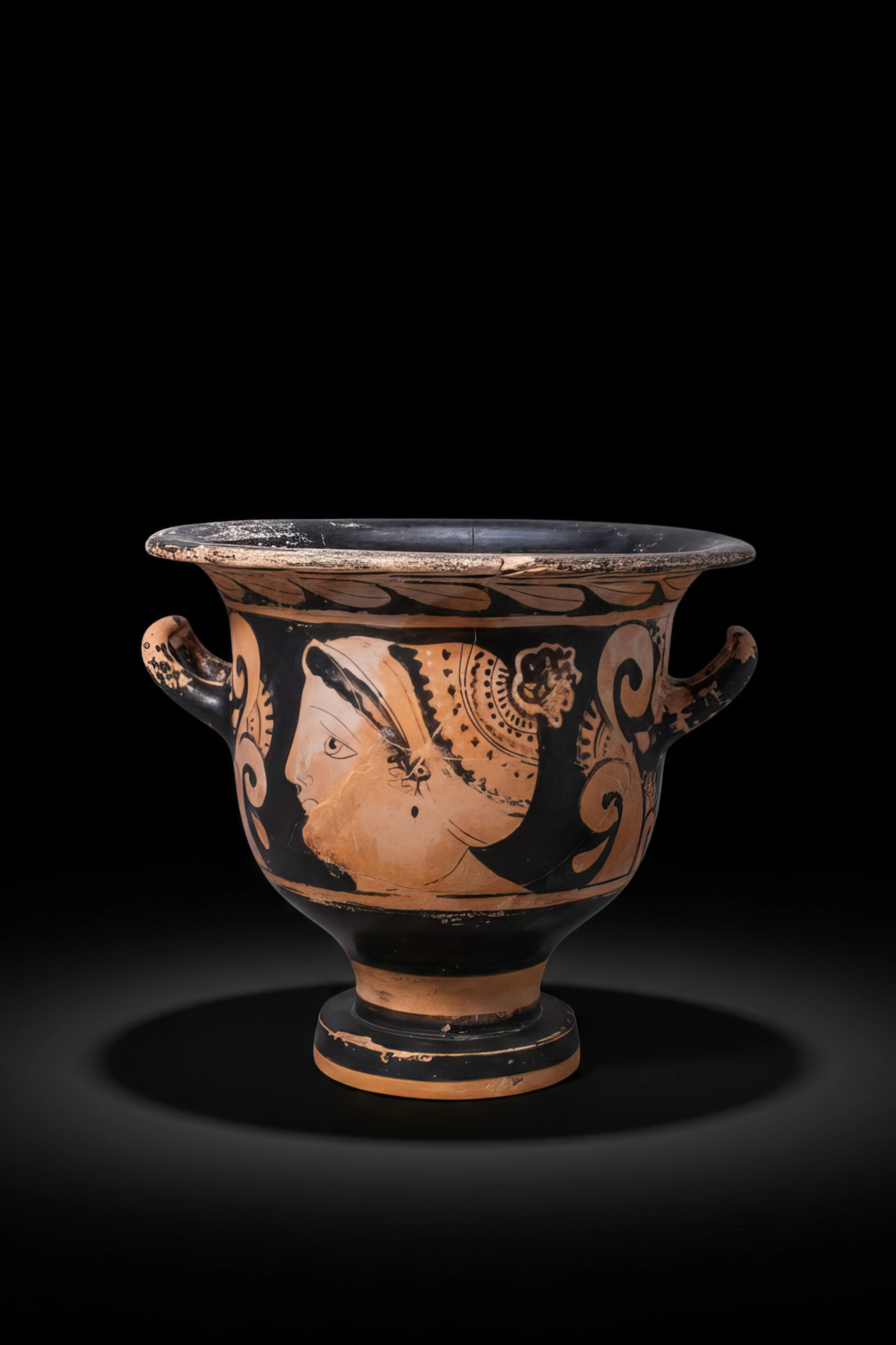 APULIAN RED-FIGURE BELL KRATER WITH LADY OF FASHION