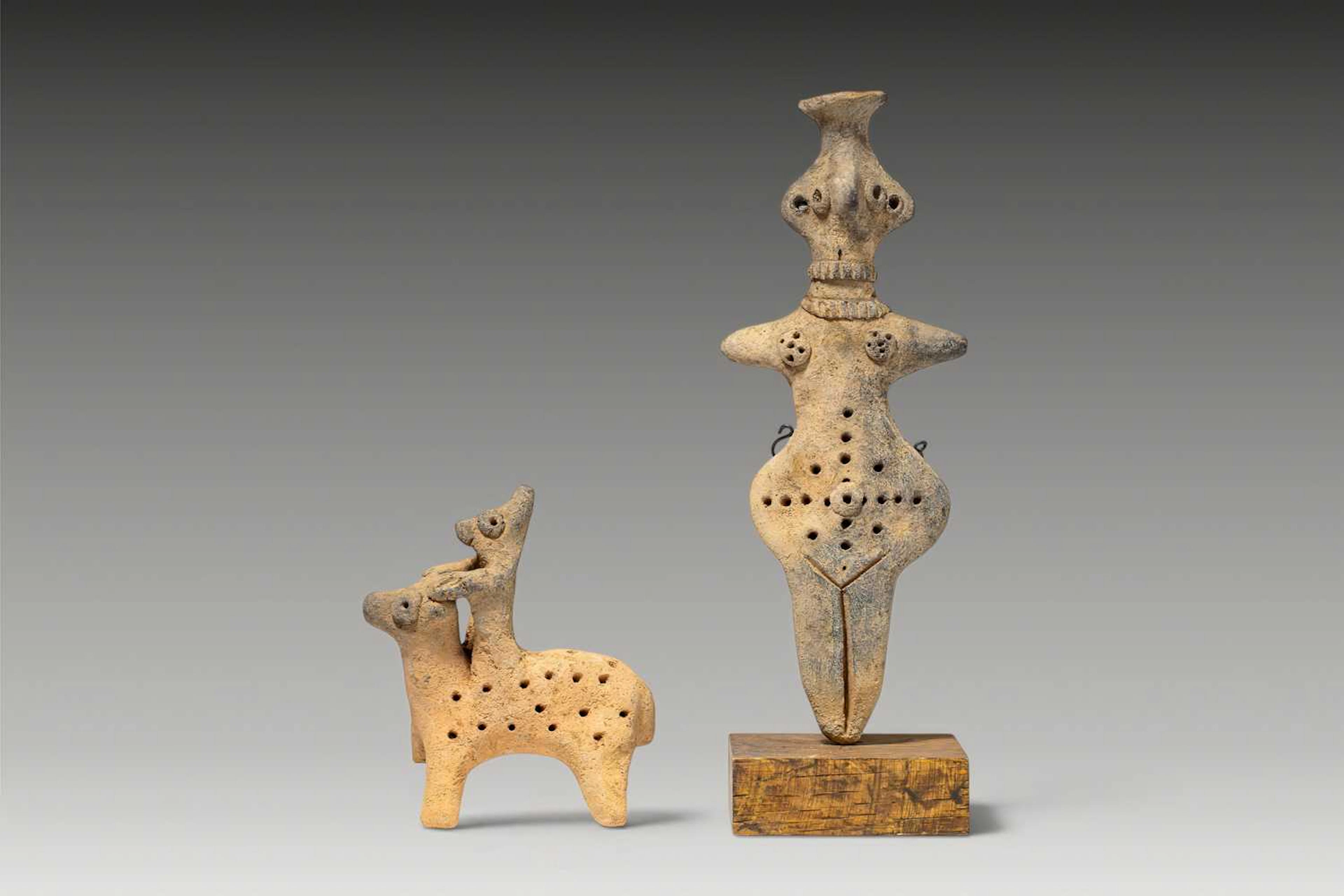PAIR OF INDUS VALLEY TERRACOTTA IDOLS