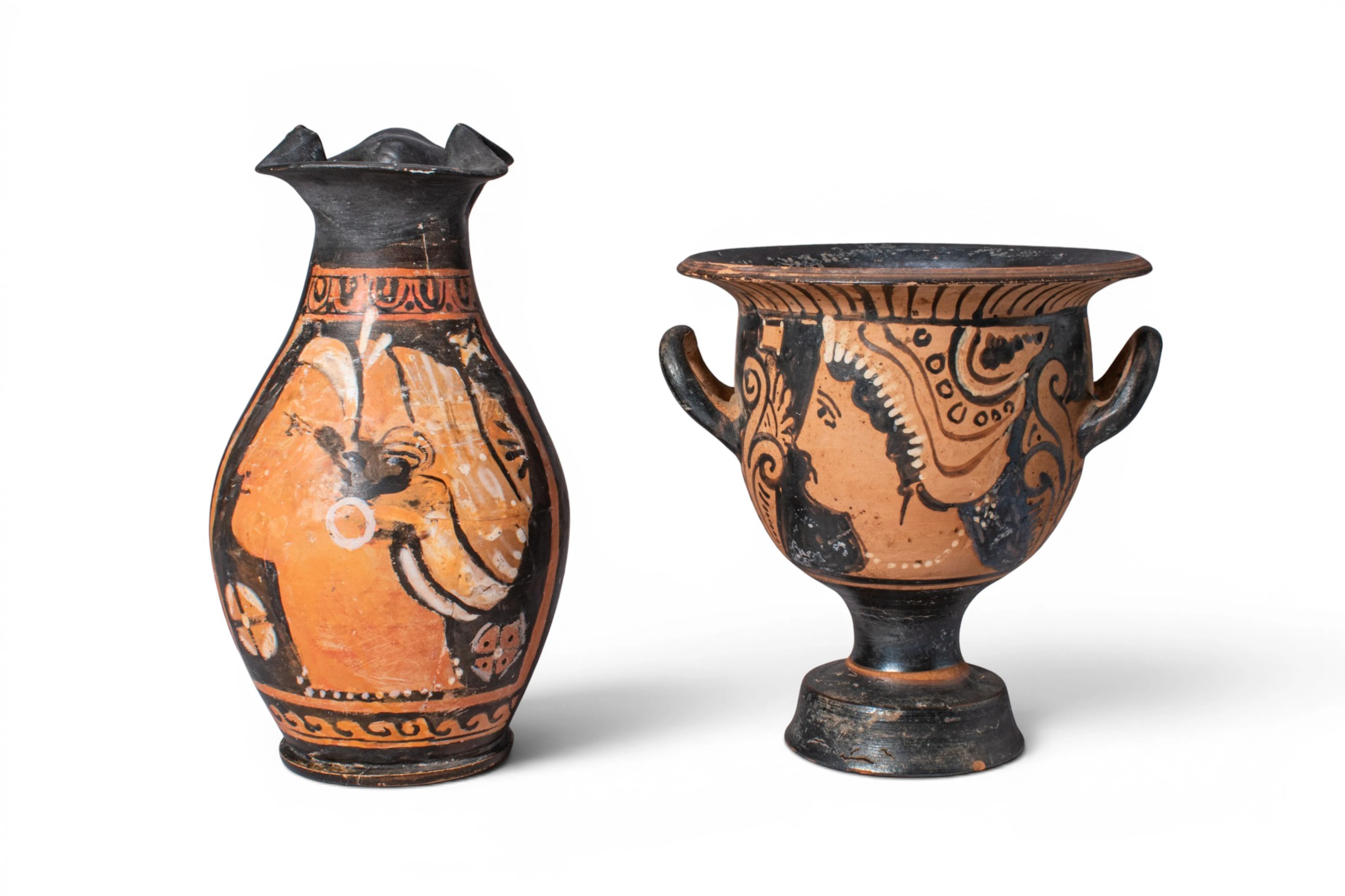 PAIR OF APULIAN VESSELS WITH LADY OF FASHION