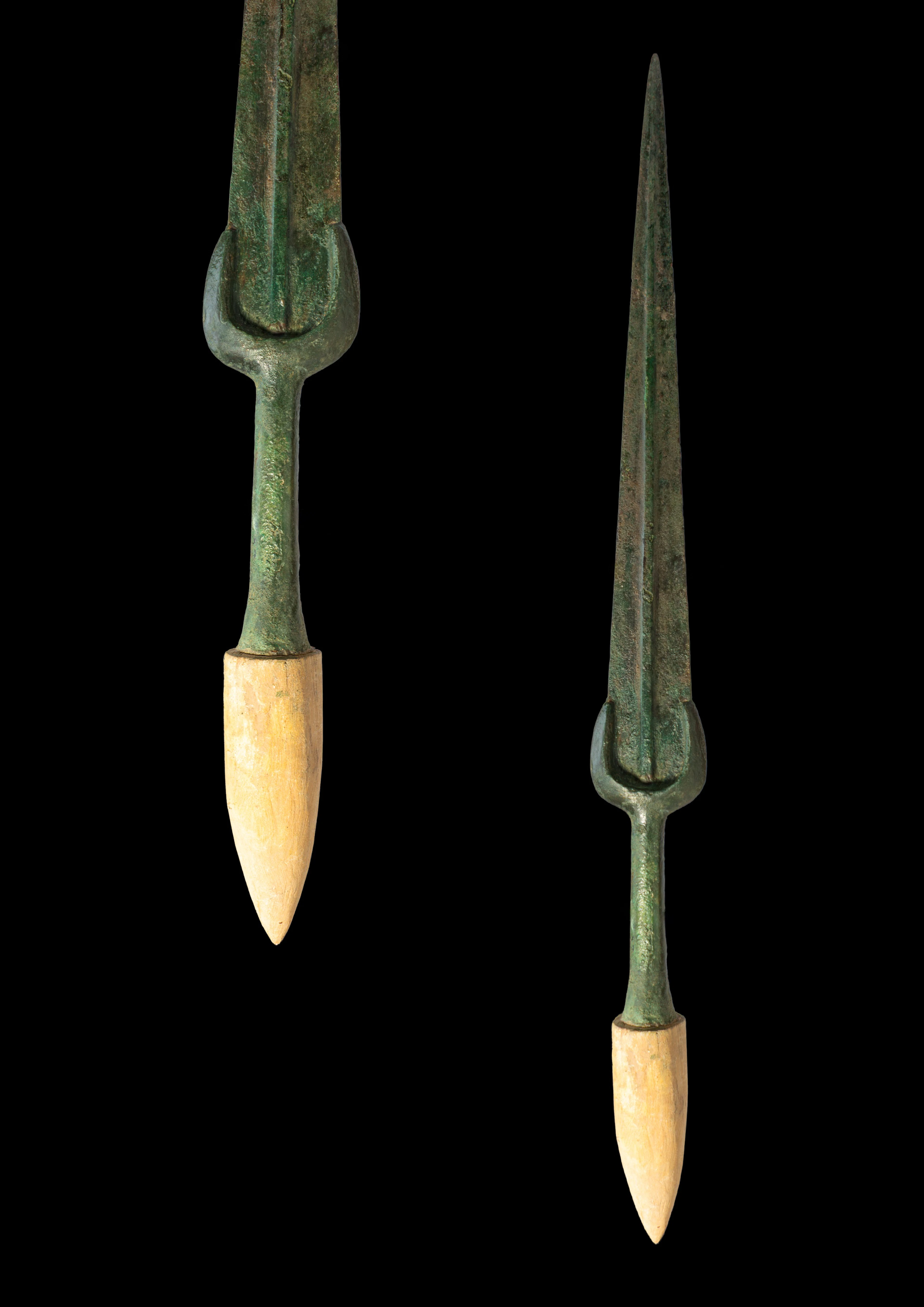 BRONZE AGE / EARLY GREEK PERIOD BRONZE SWORD WITH STONE POMMEL