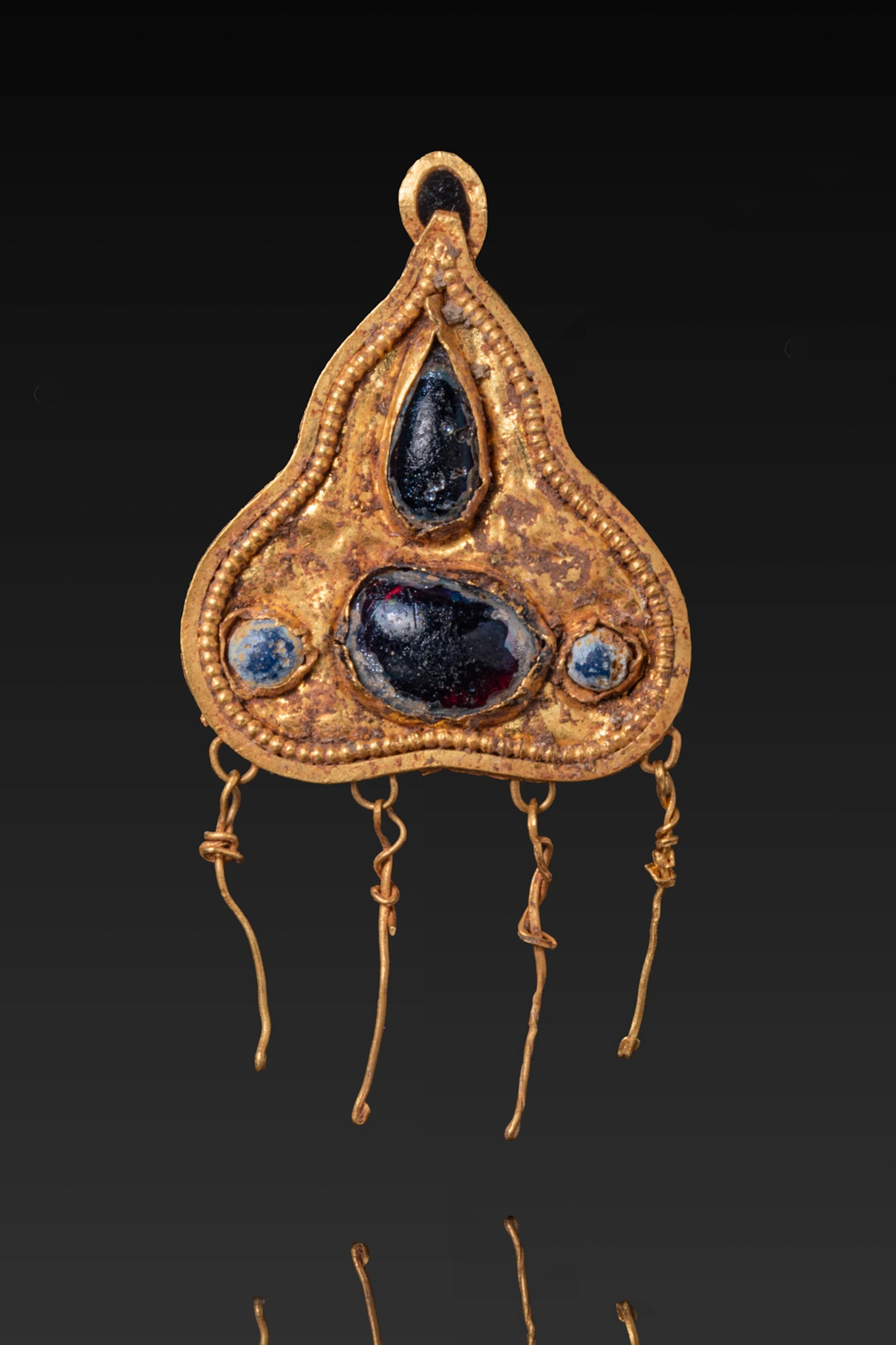BYZANTINE HIGH KARAT GOLD PENDANT WITH GARNETS AND GLASS CABOCHONS