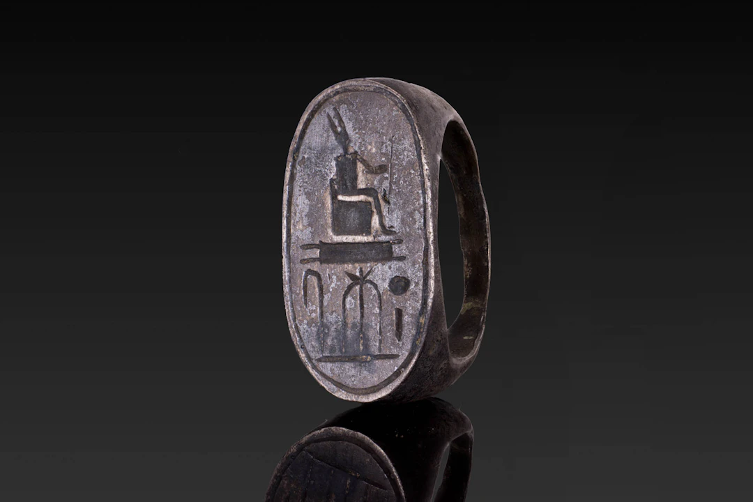 EGYPTIAN SILVER SIGNET RING