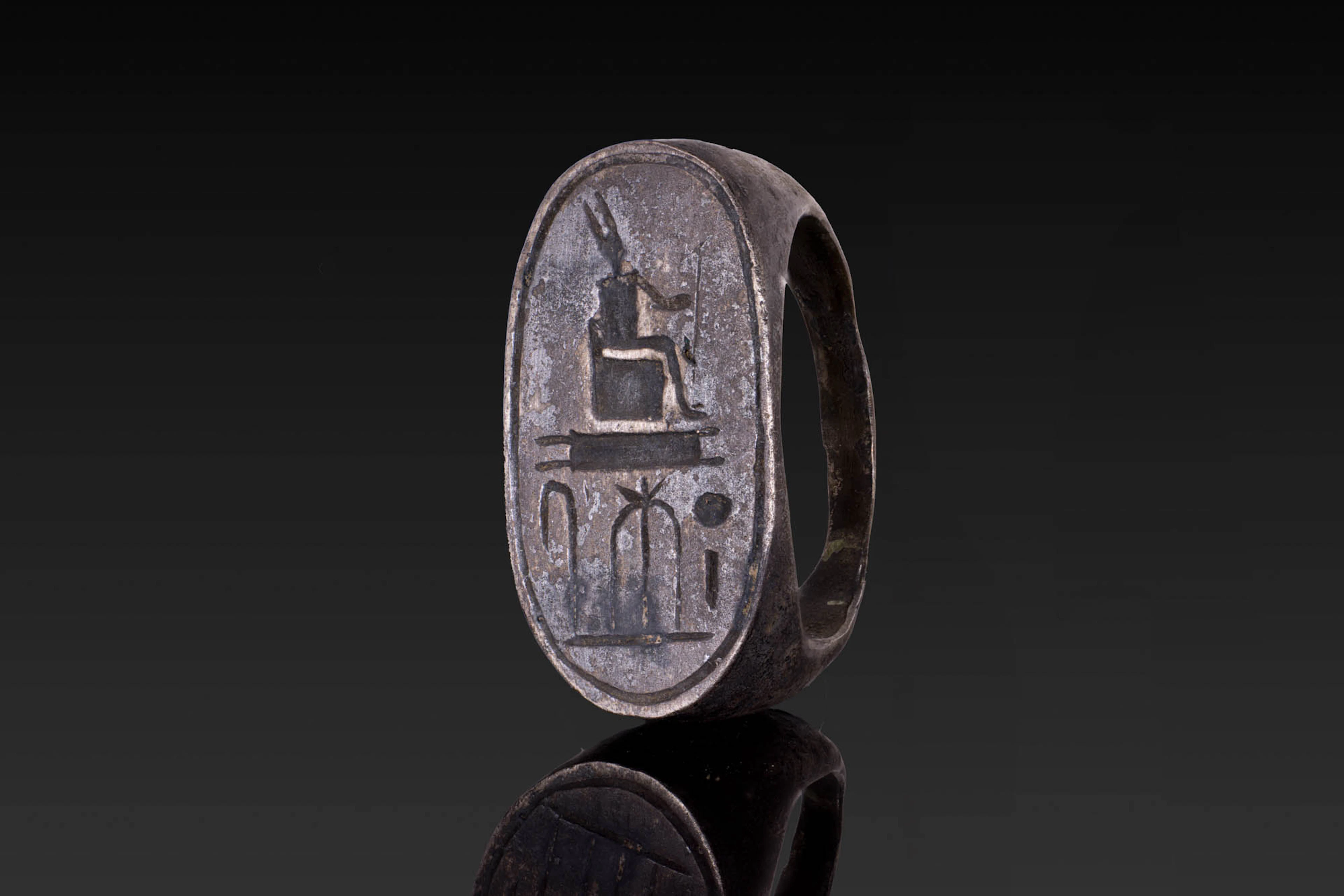 EGYPTIAN SILVER SIGNET RING