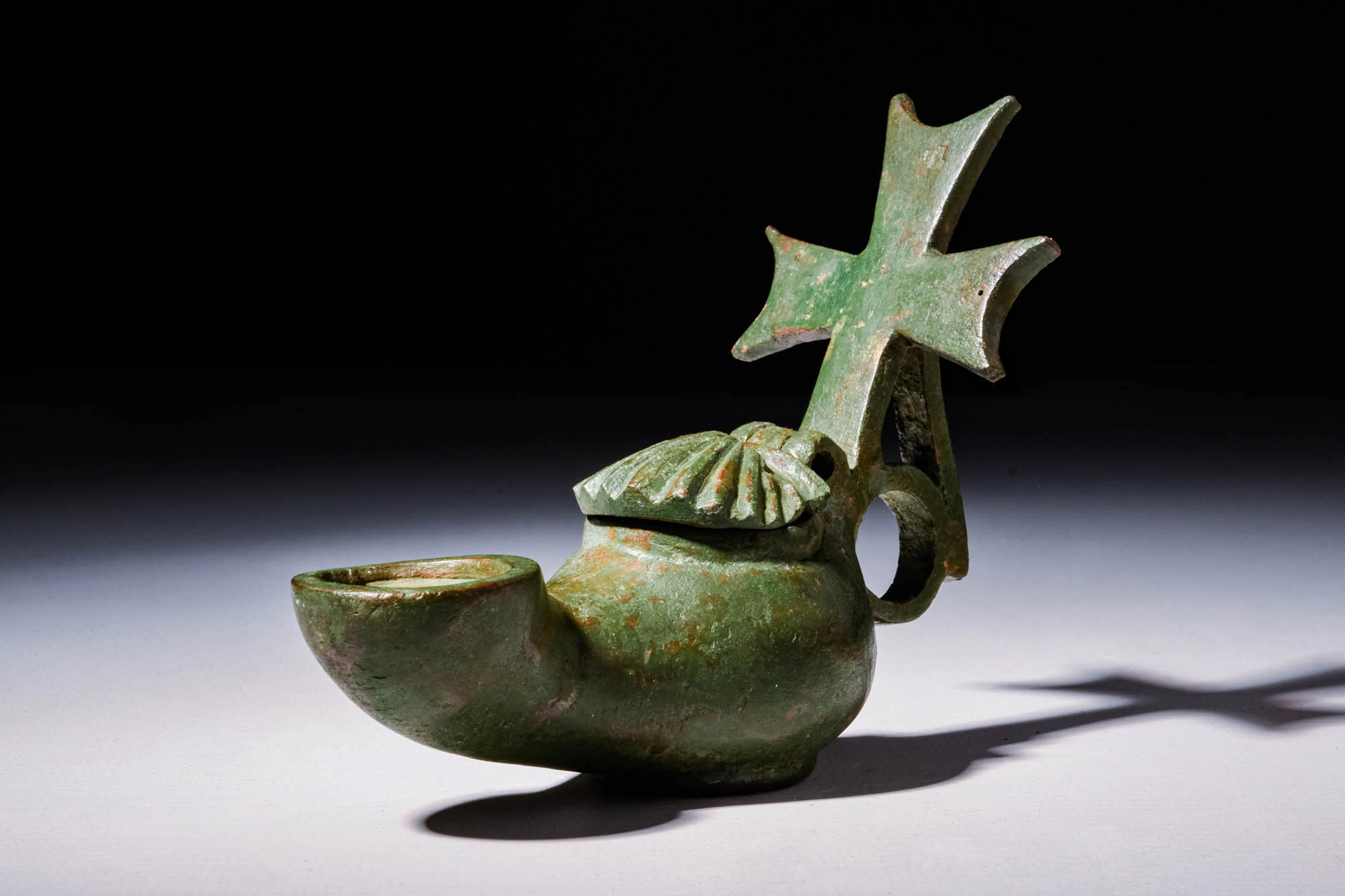 BYZANTINE BRONZE OIL LAMP WITH CROSS-SHAPED HANDLE