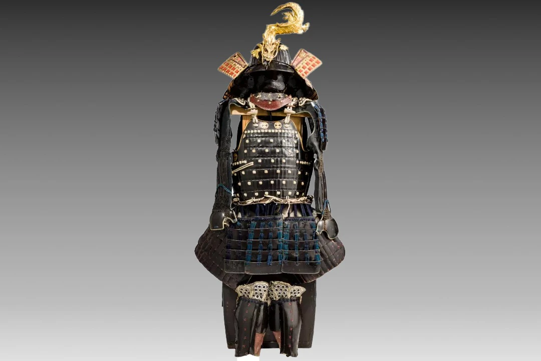 JAPANESE TOSEI GUSOKU ARMOUR SUIT, WITH LATER REPLACEMENTS
