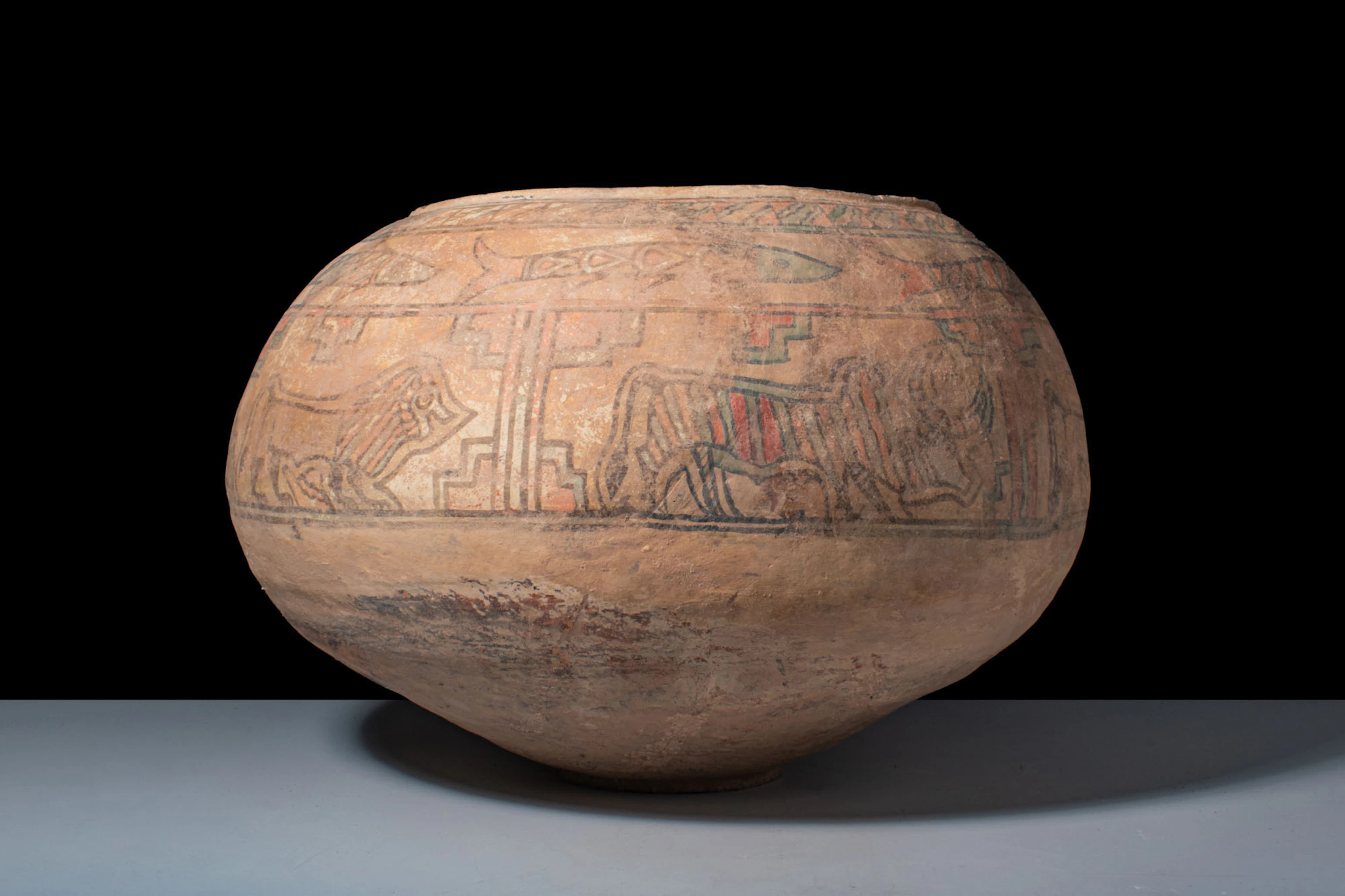 LARGE INDUS VALLEY JAR WITH FISHES AND BULLS
