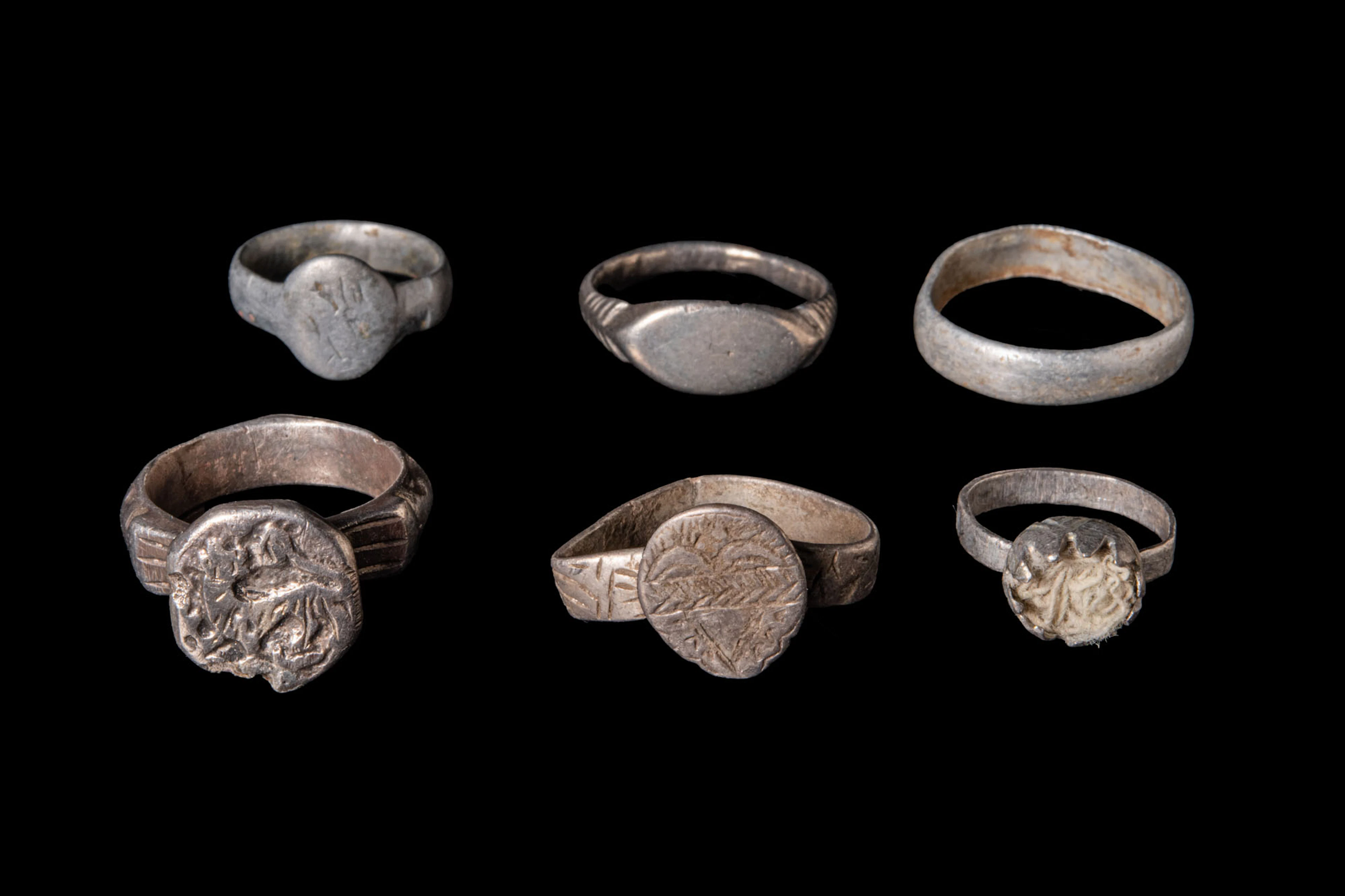 COLLECTION OF MEDIEVAL SILVER RINGS