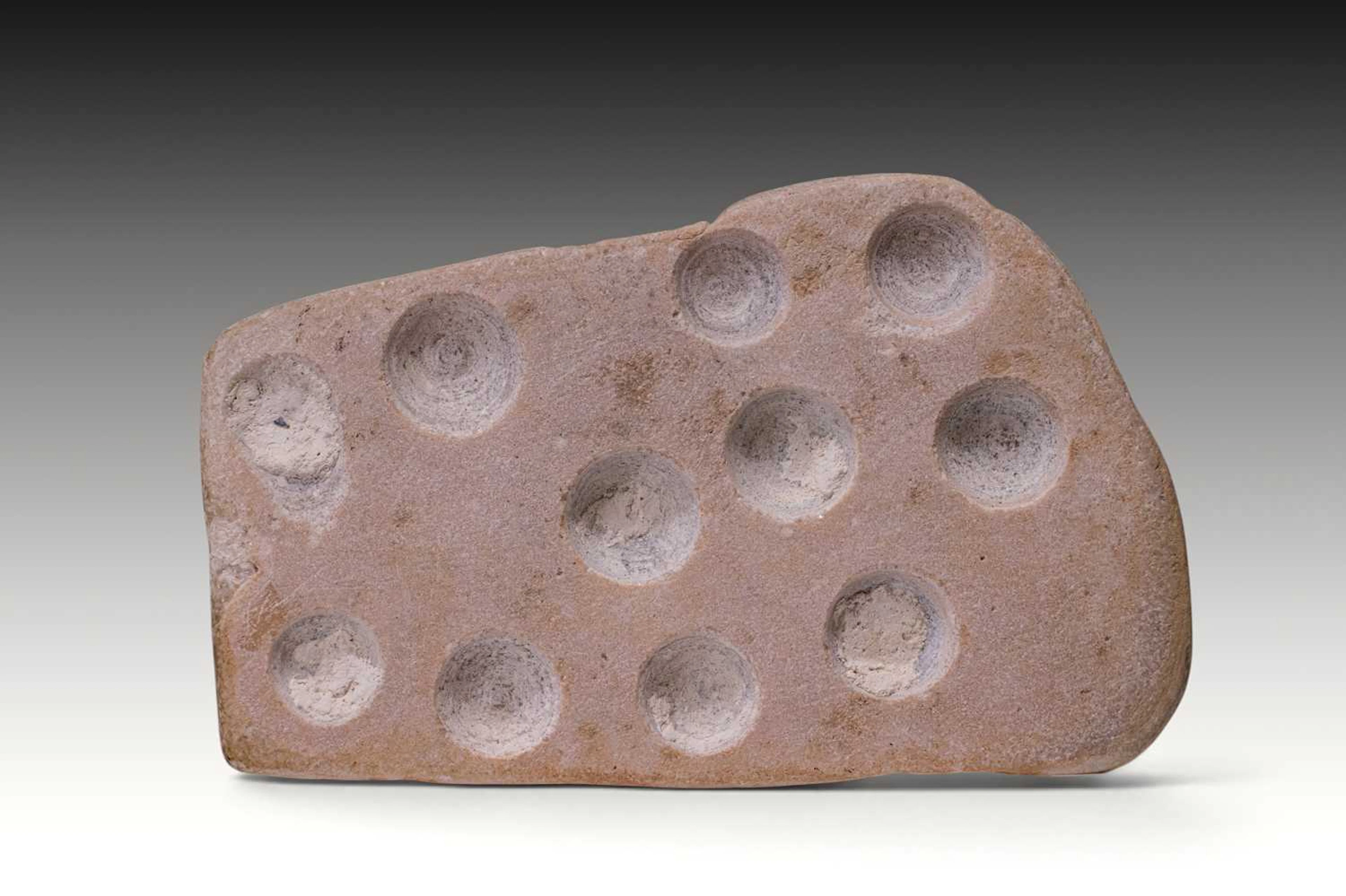 EGYPTIAN MOULD FOR DUMMY VESSEL
