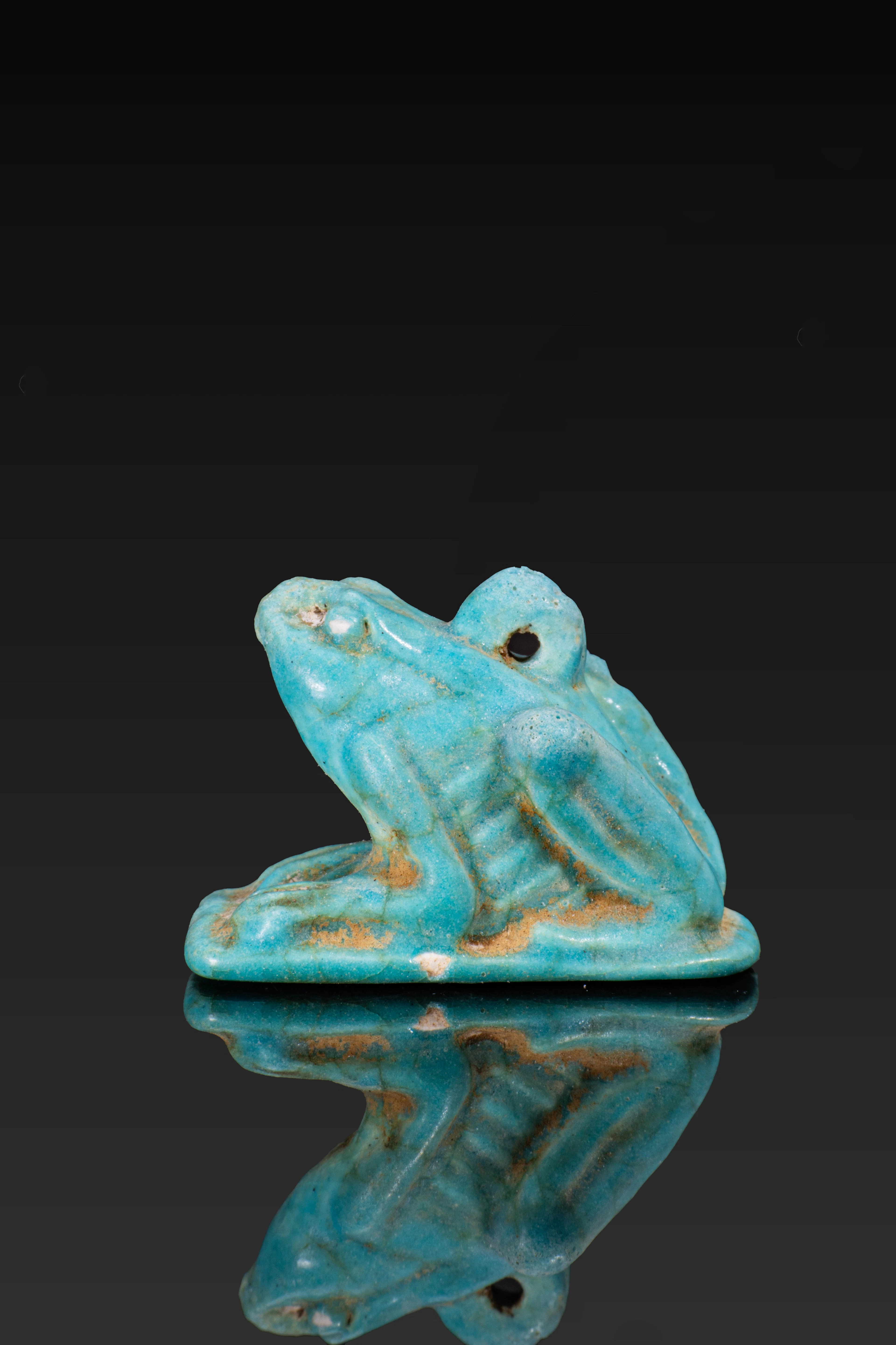 EGYPTIAN FAIENCE FROG AMULET