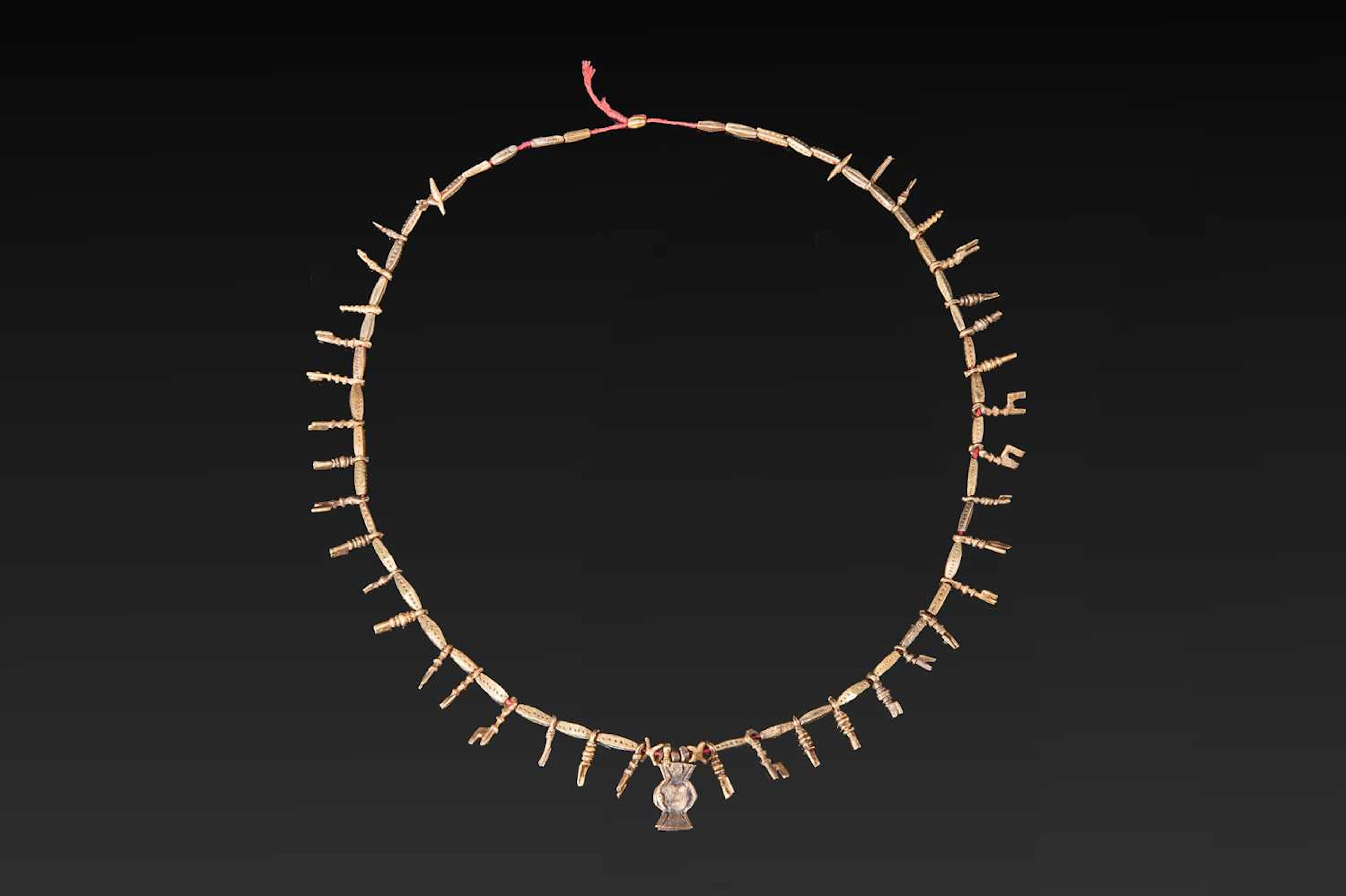 EGYPTIAN GOLD NECKLACE WITH PENDANTS