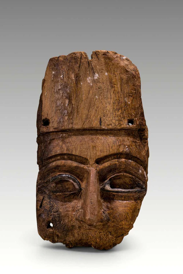 EGYPTIAN WOODEN SARCOPHAGUS MASK