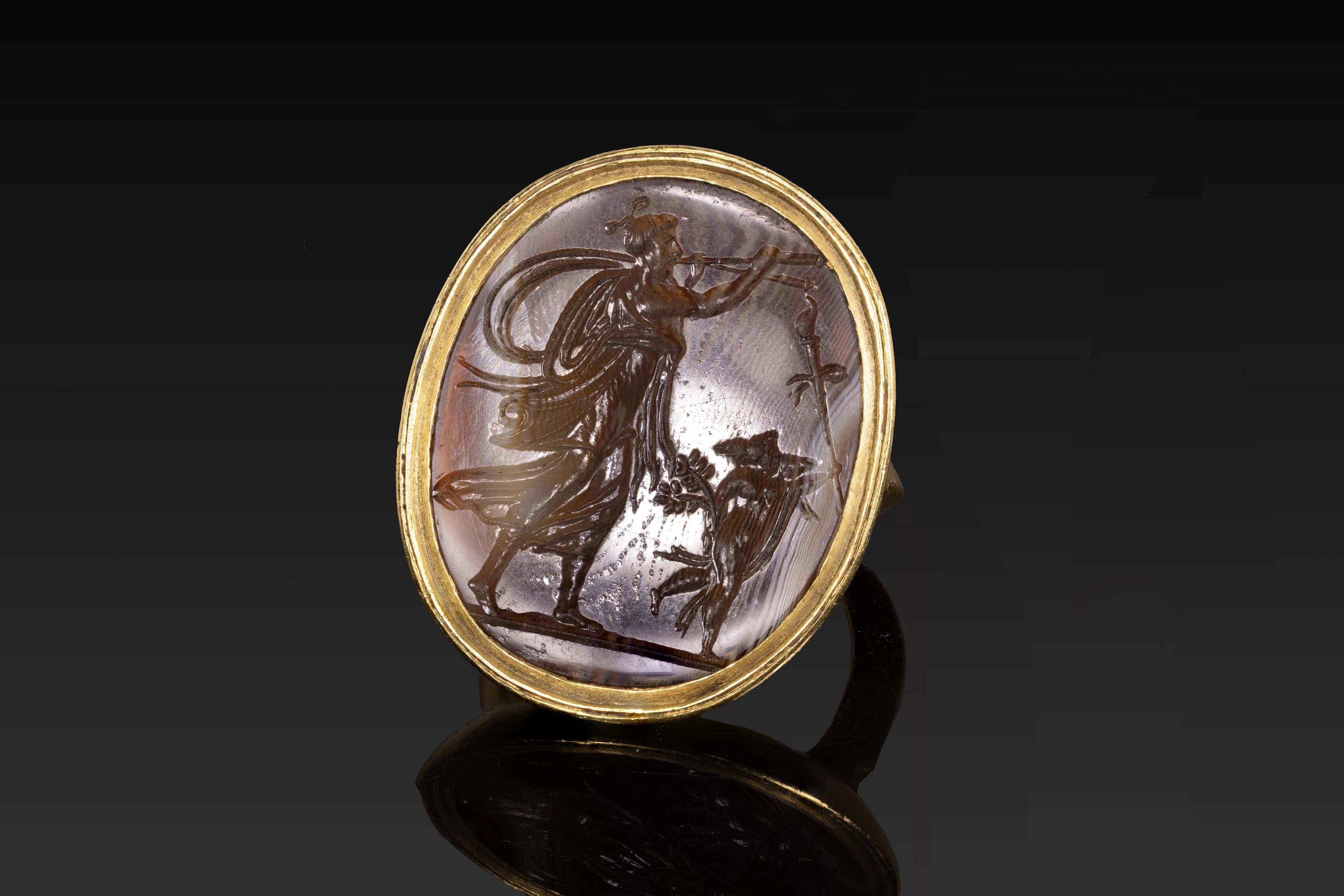 STUNNING ROMAN AGATE INTAGLIO OF EUTERPE PLAYING AULOS IN A NEOCLASSICAL