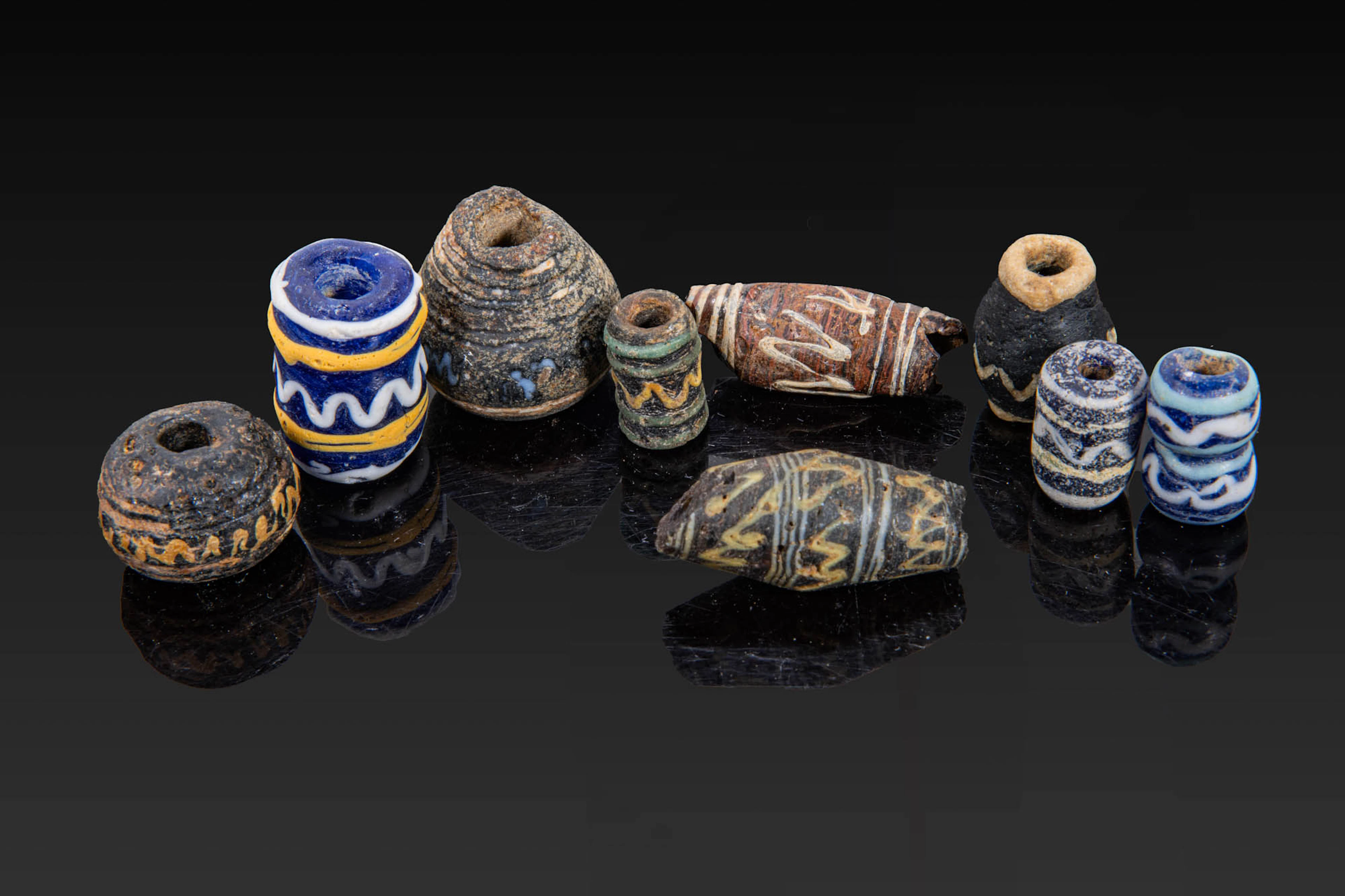 COLLECTION OF GRAECO-PHOENICIAN GLASS BEADS