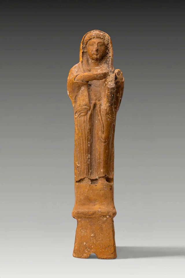 PHOENICIAN TERRACOTTA FEMALE FIGURE PLAYING HARP