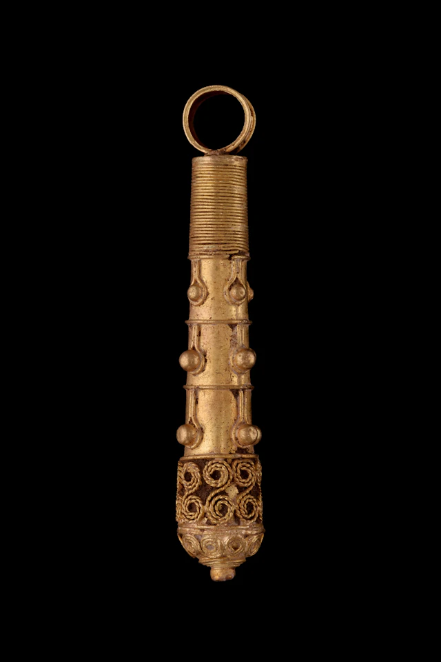 HELLENISTIC GOLD CLUB-SHAPED PENDANT WITH SPIRALS