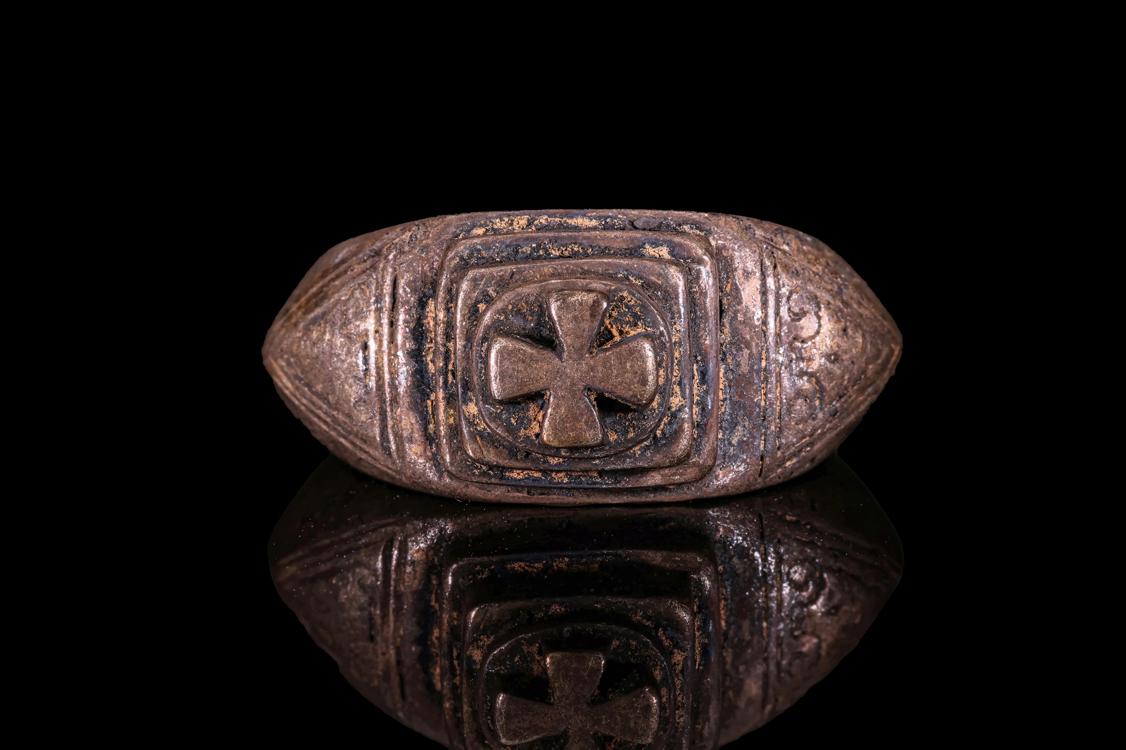 BYZANTINE SILVER RING WITH PATEE CROSS