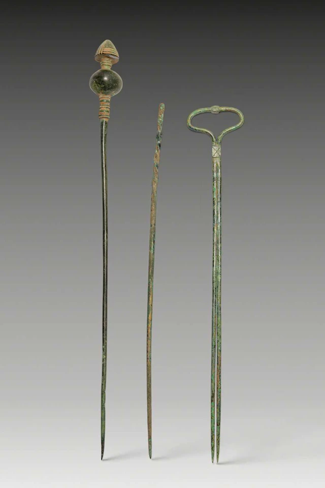COLLECTION OF ROMAN BRONZE TOOLS