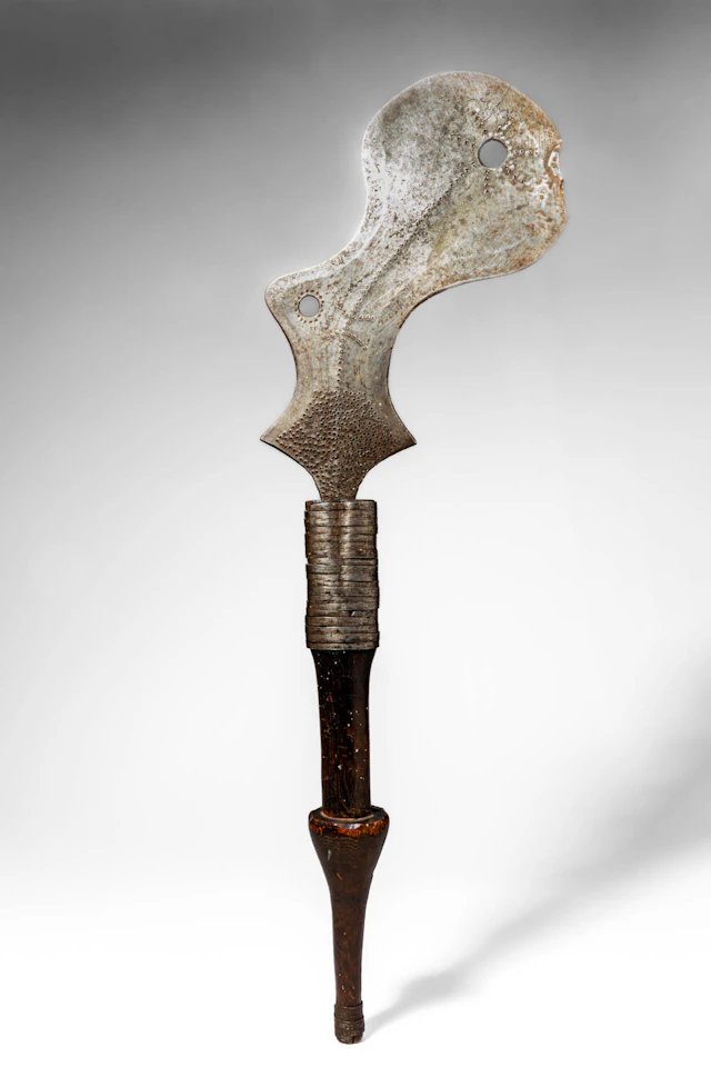 AFRICAN MOMVU KNIFE