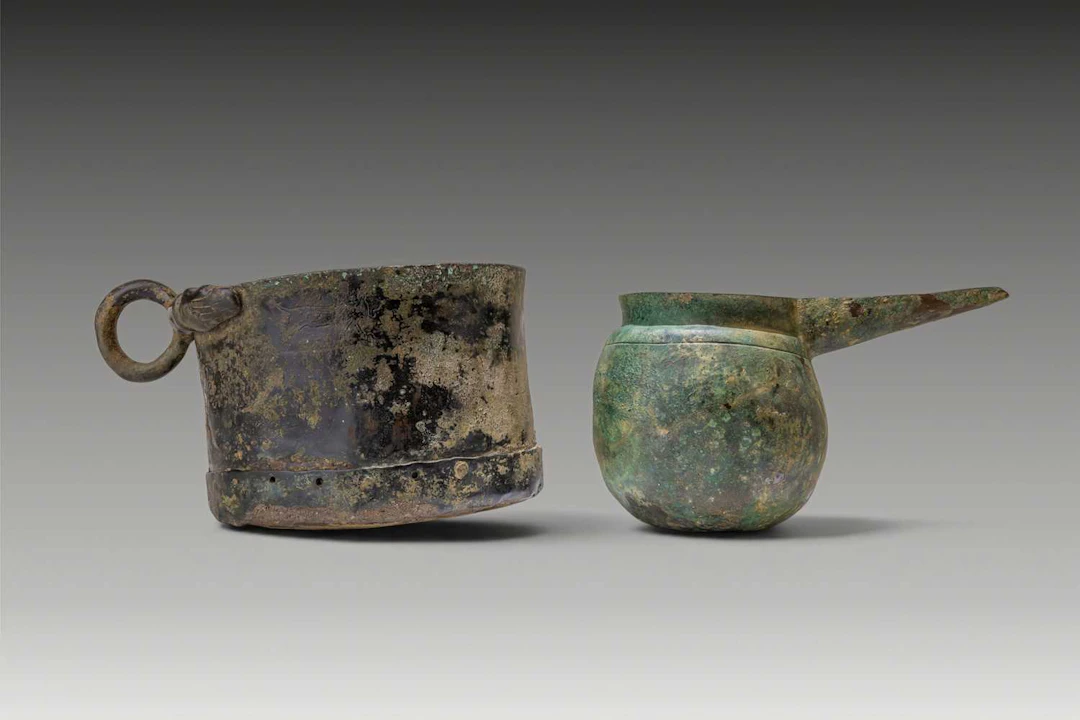 PAIR OF AMLASH SILVER-ALLOY AND BRONZE VESSELS