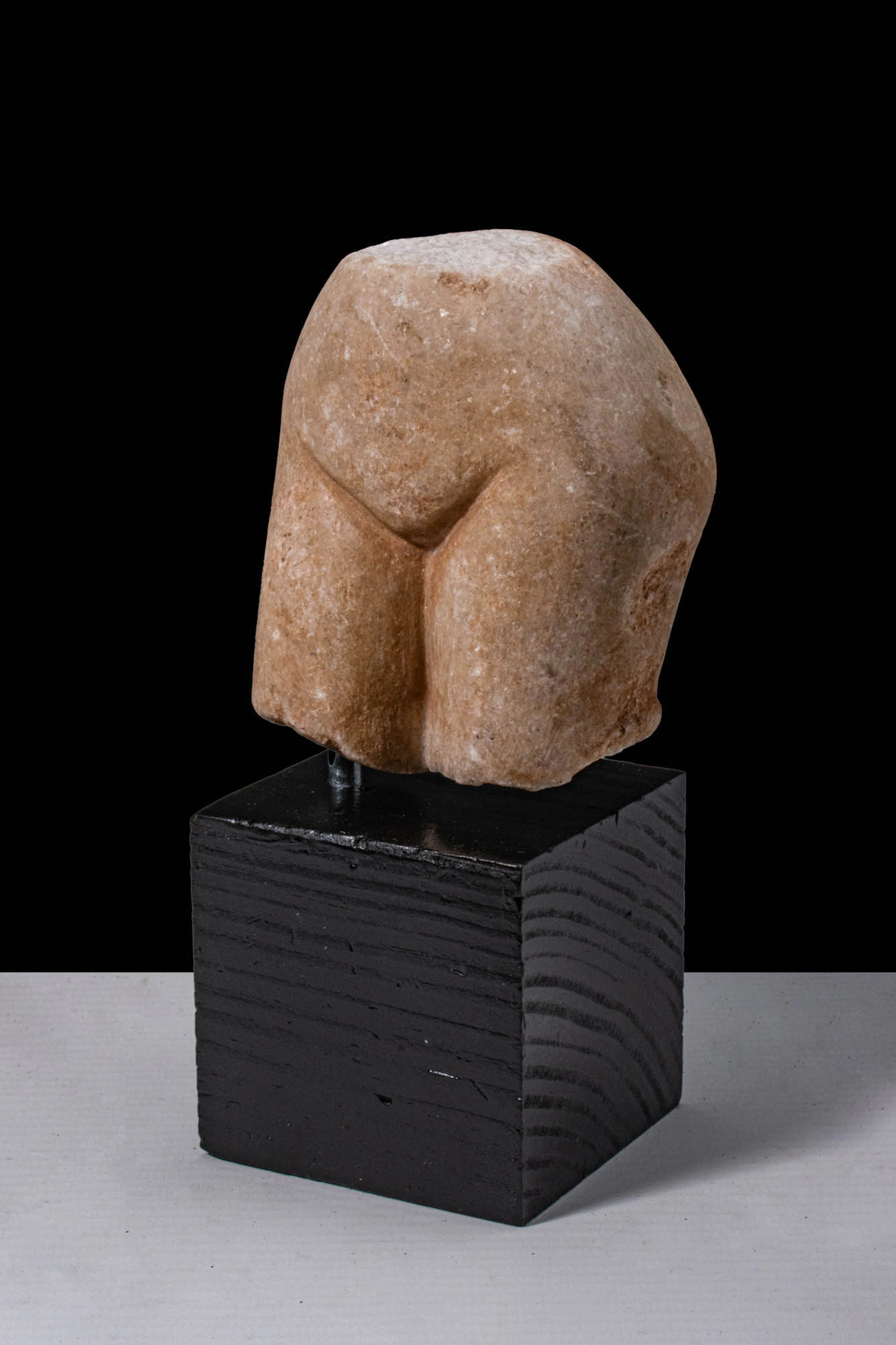 GALLO-ROMAN MARBLE VENUS TORSO