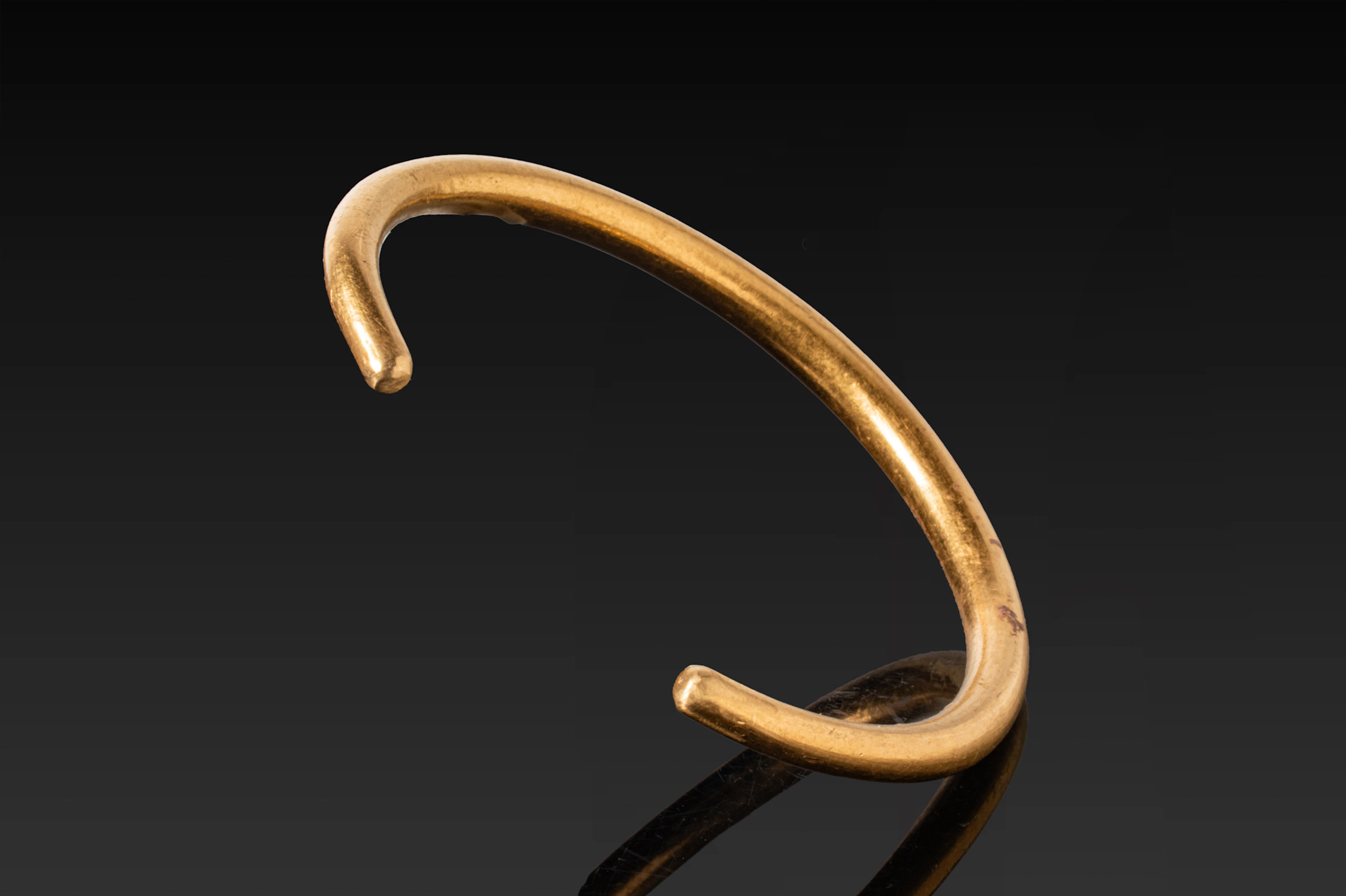 HEAVY CELTIC SOLID HIGH KARAT 58G GOLD BRACELET