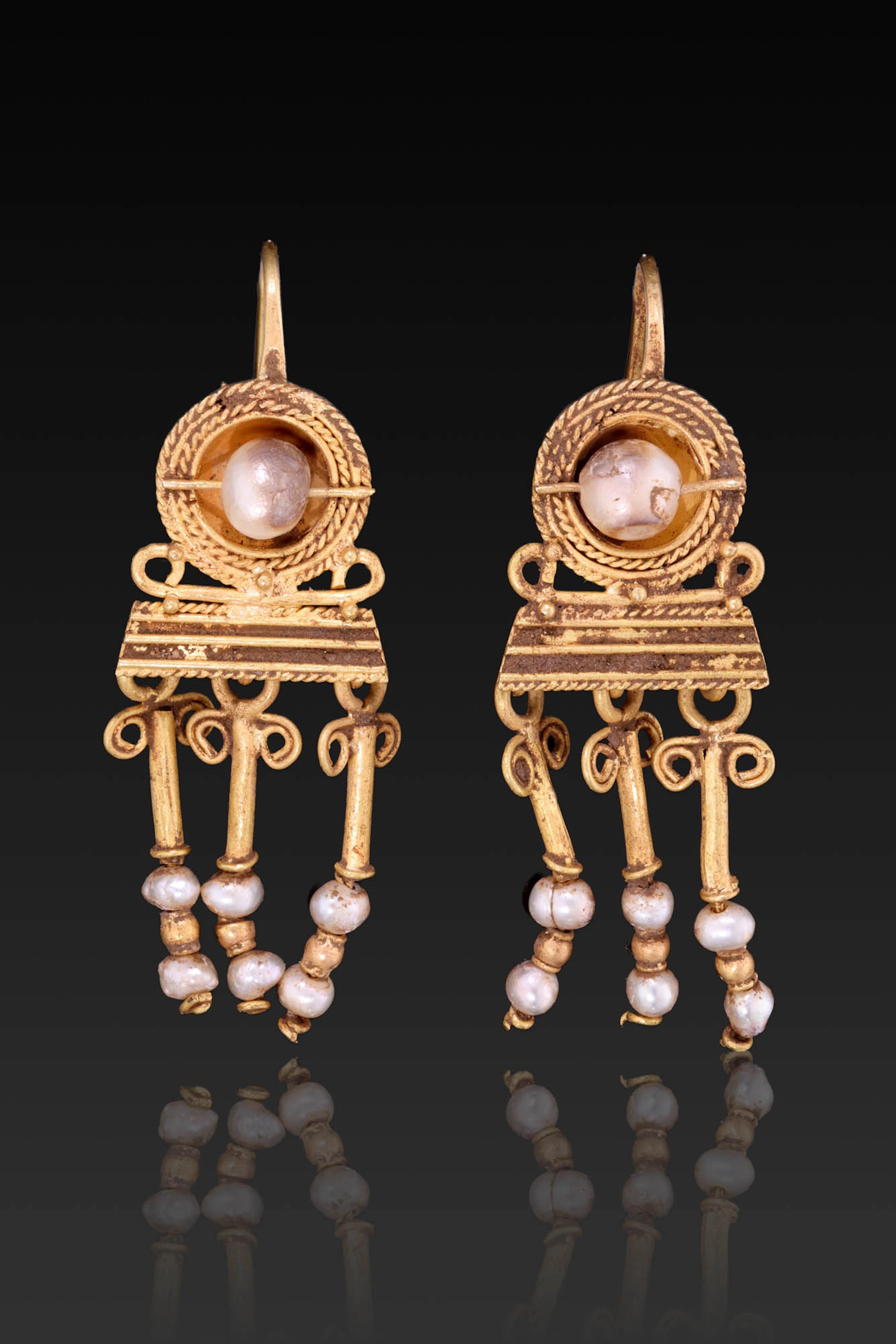 MATCHED PAIR OF ROMAN GOLD AND PEARL EARRINGS