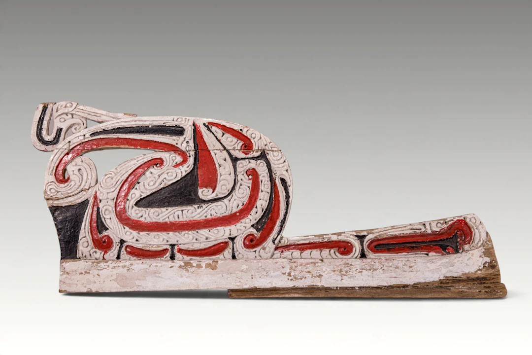 PAPUA NEW GUINEA MASSIM WOODEN CANOE WAVE-SPLITTER