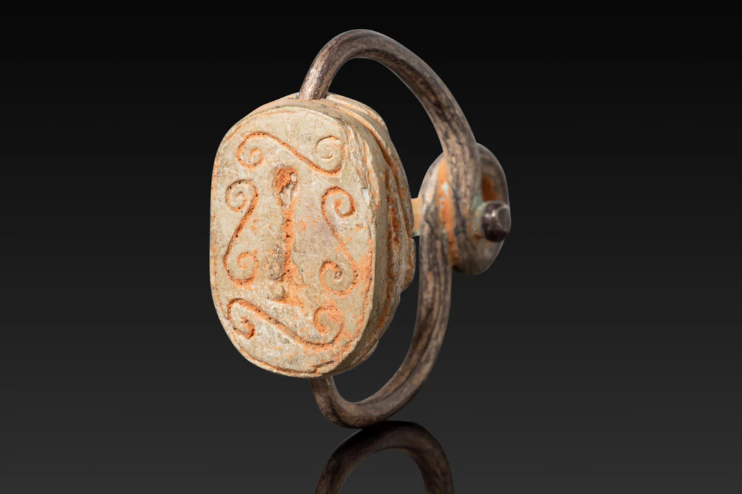 EGYPTIAN STEATITE SCARAB WITH NEFER SIGN IN SILVER PENDANT