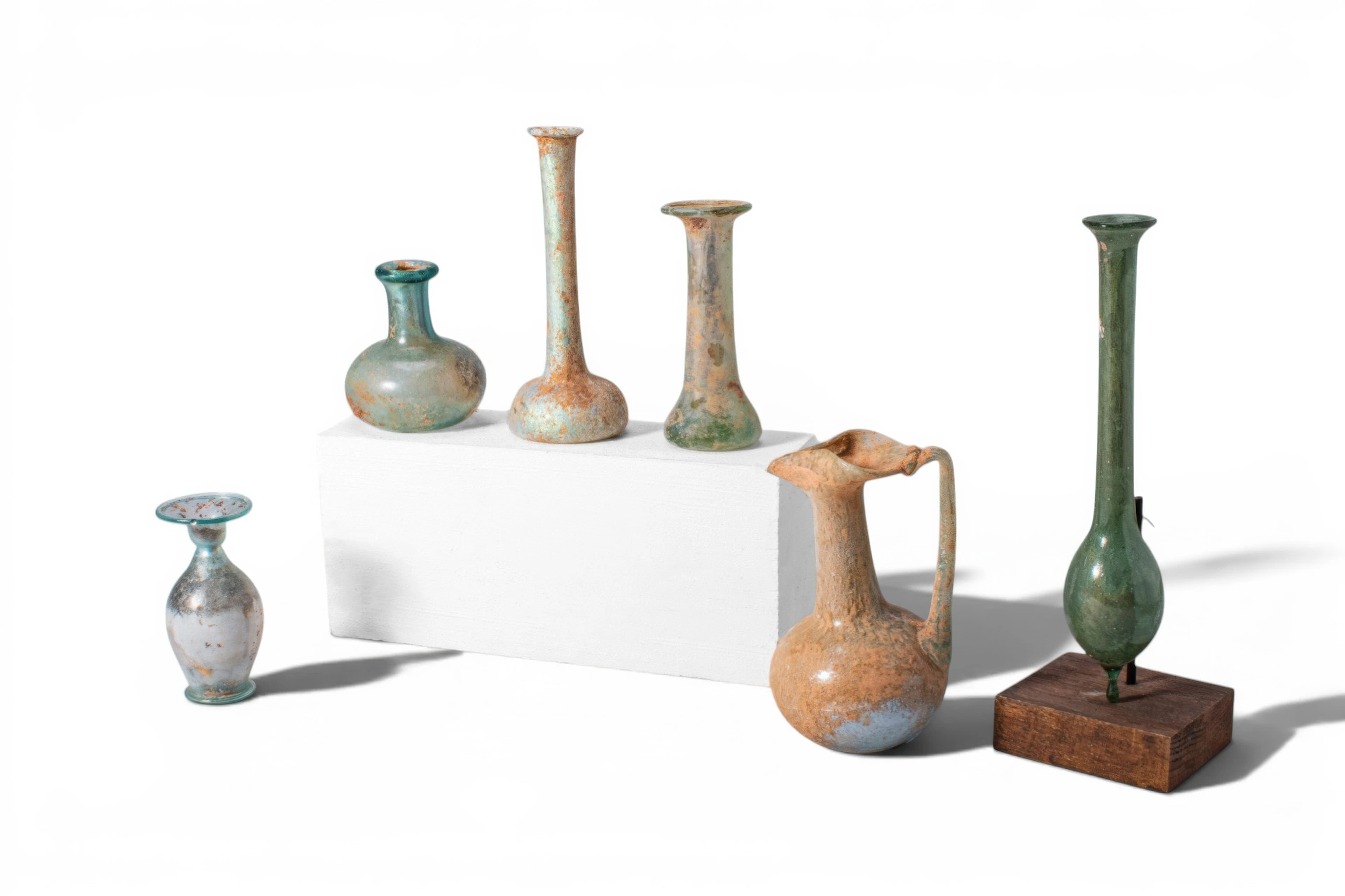 LARGE COLLECTION OF ROMAN GLASS VESSELS